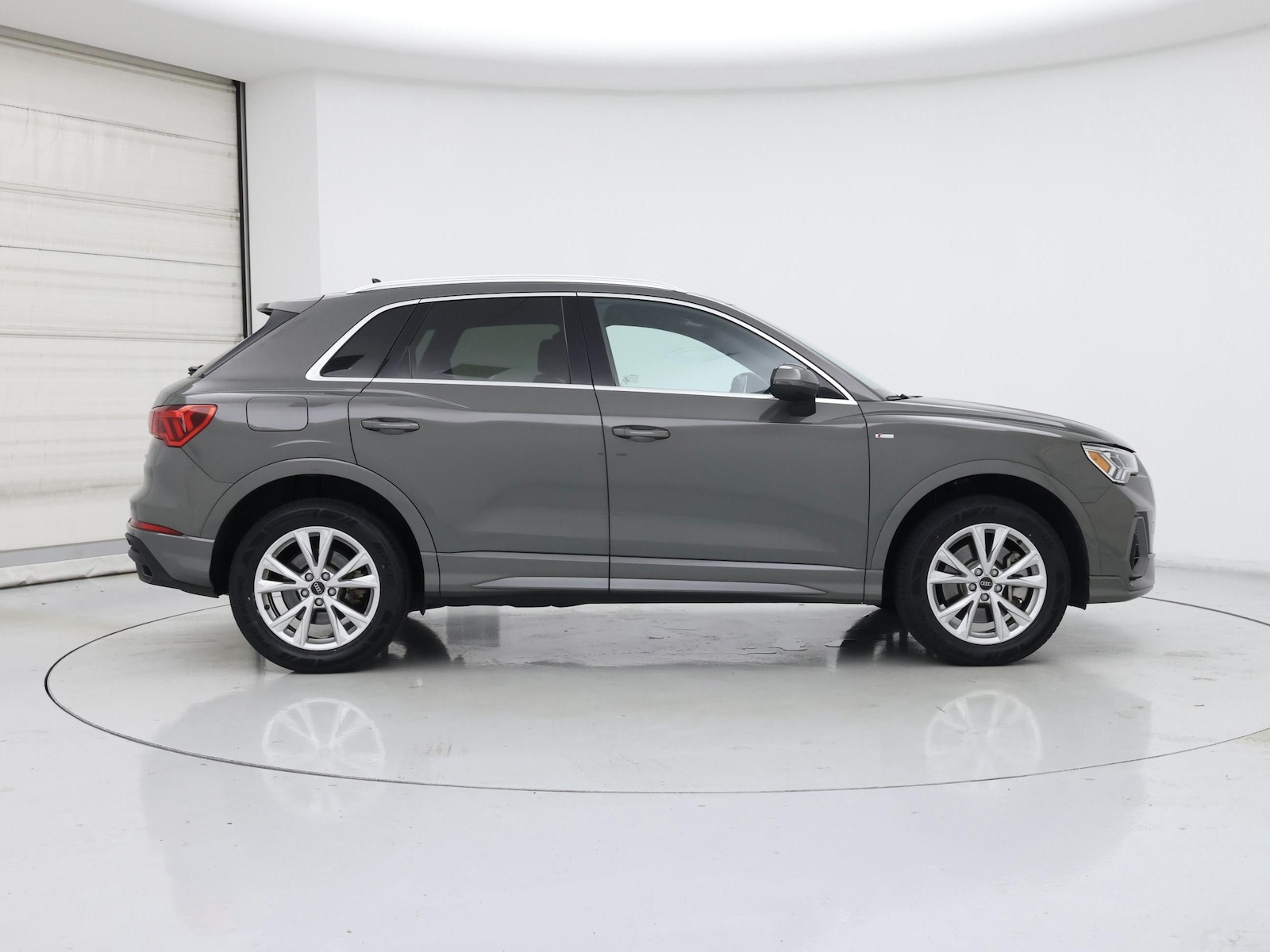 2025 Audi Q3 S Line Premium - Photo 8