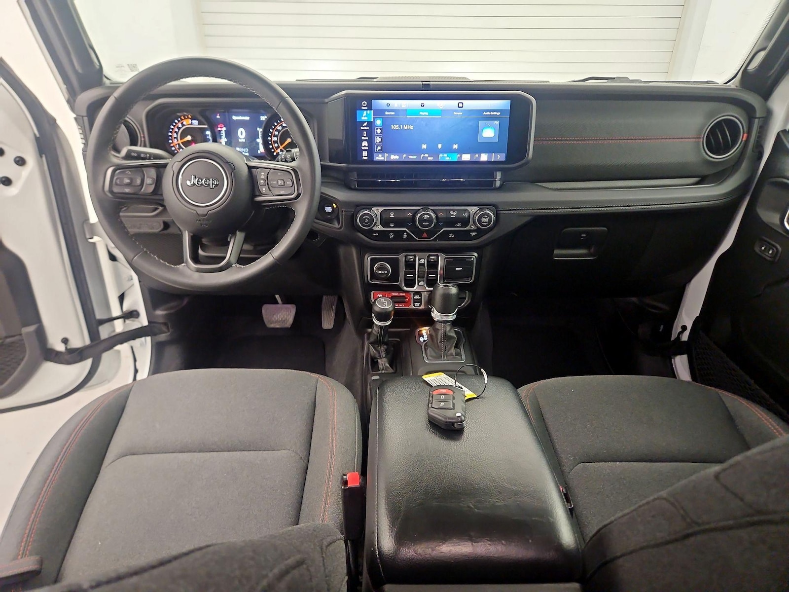 Apple CarPlay® & Android Auto™