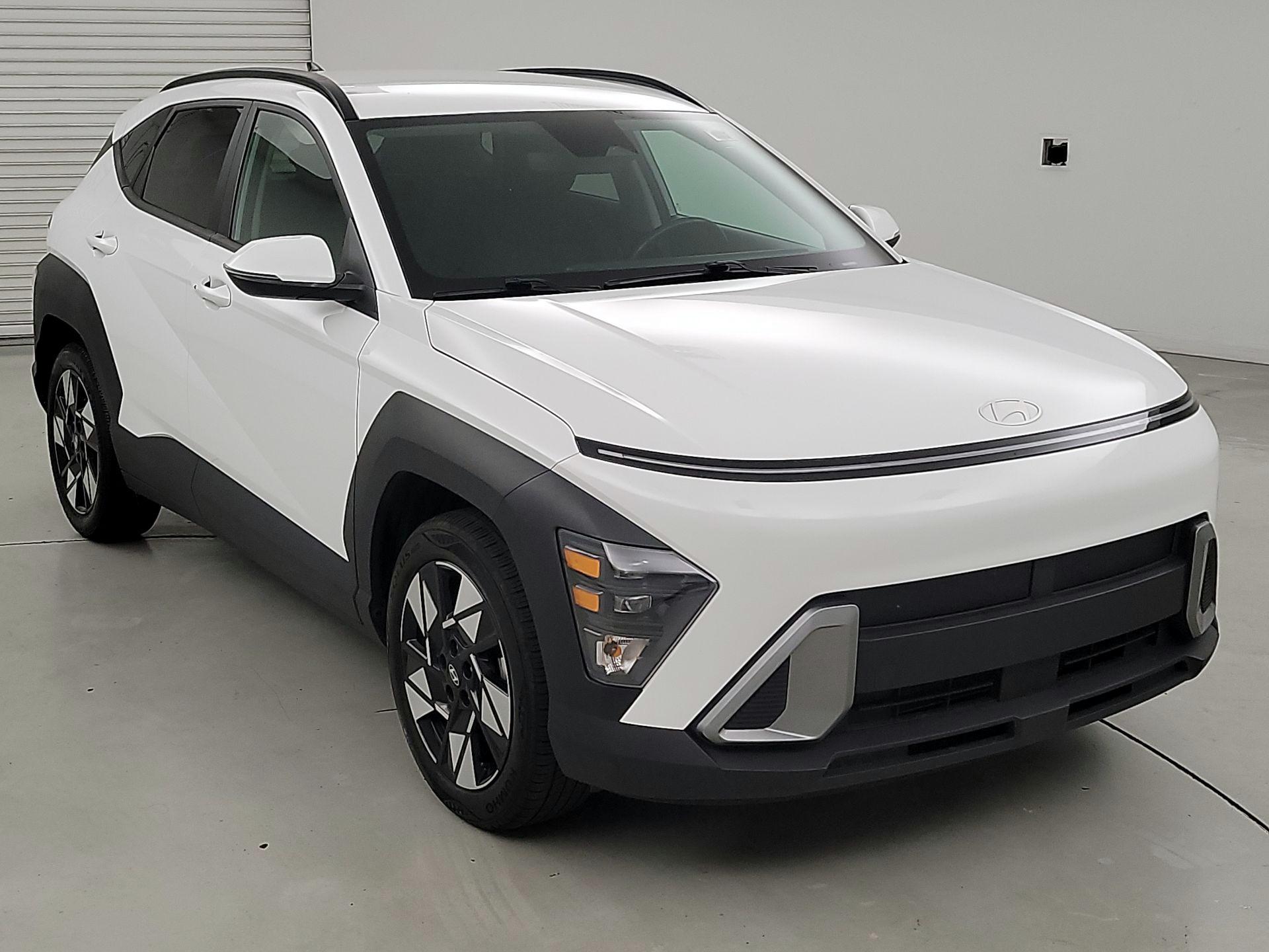 White 2025 Hyundai Kona SUV / Crossover Front-Wheel Drive Automatic