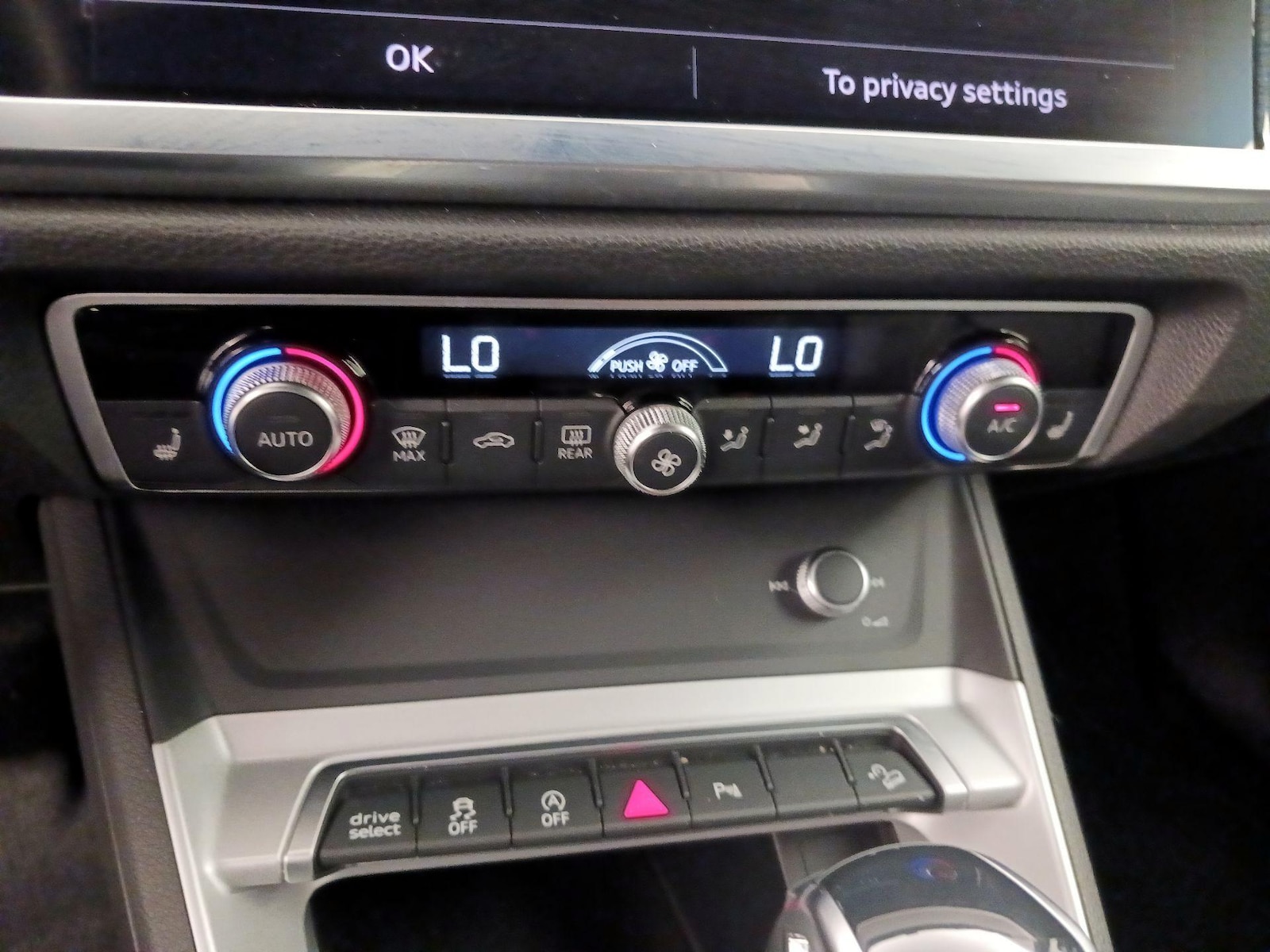 2025 Audi Q3 S Line Premium - Photo 16