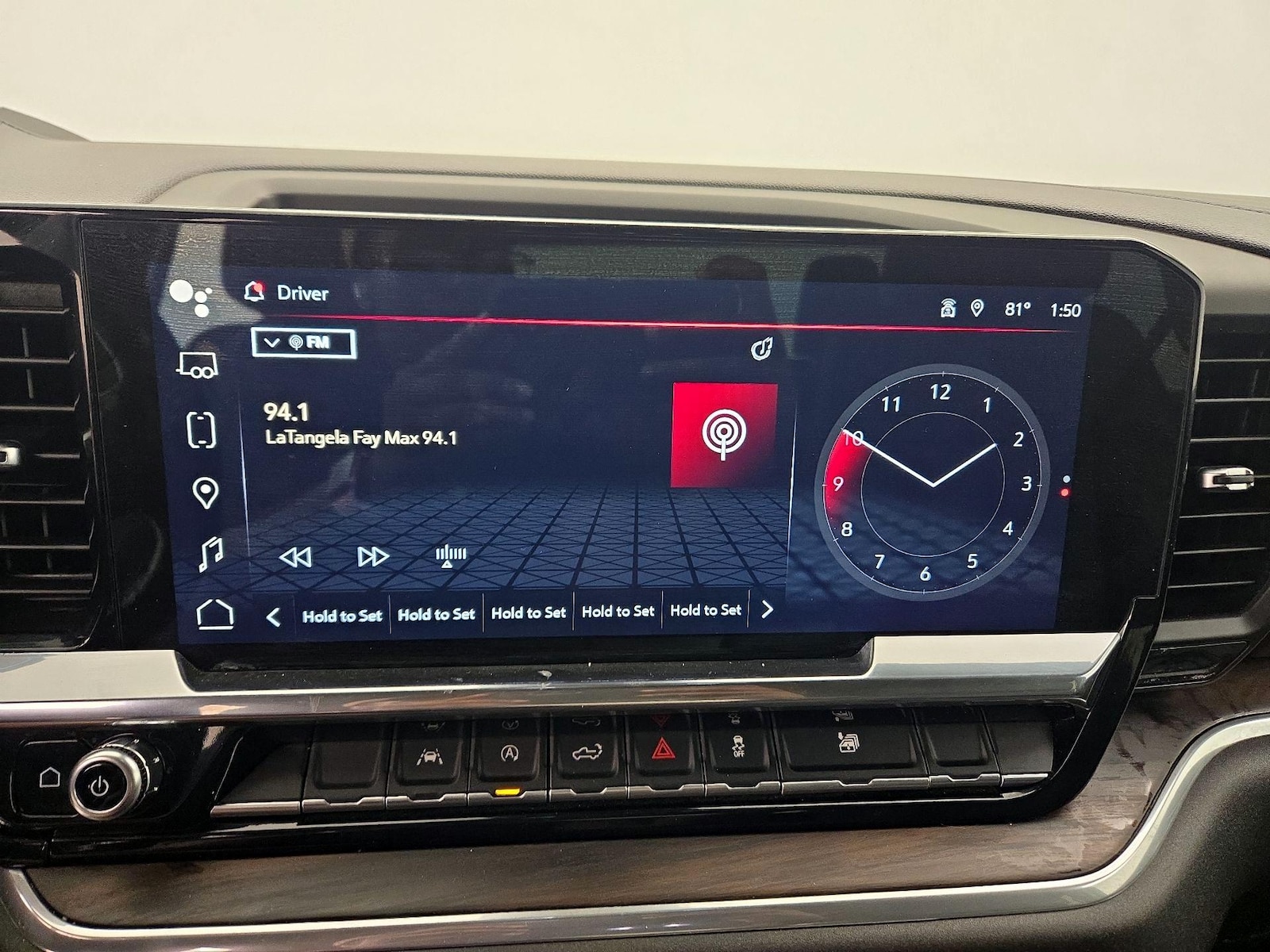 2025 GMC Sierra 1500 SLT - Photo 16
