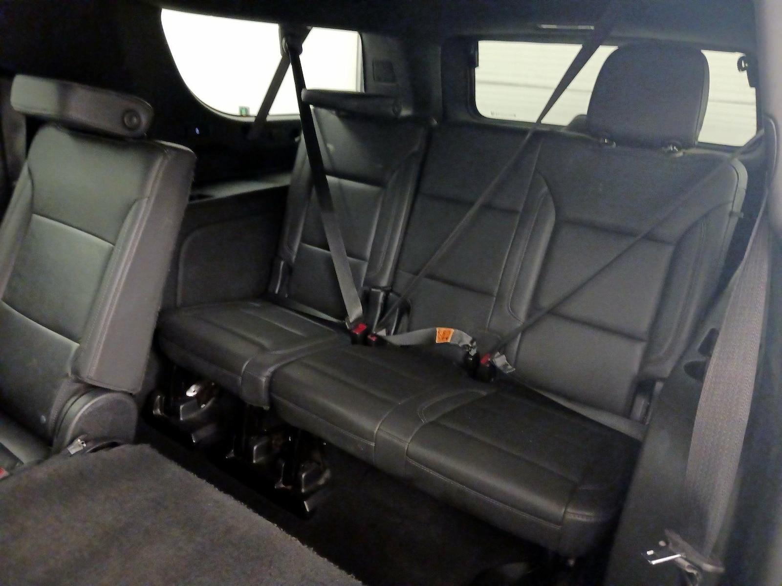 2022 Chevrolet Suburban LT - Photo 21