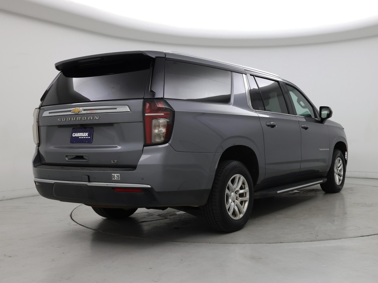 2022 Chevrolet Suburban LT - Photo 9