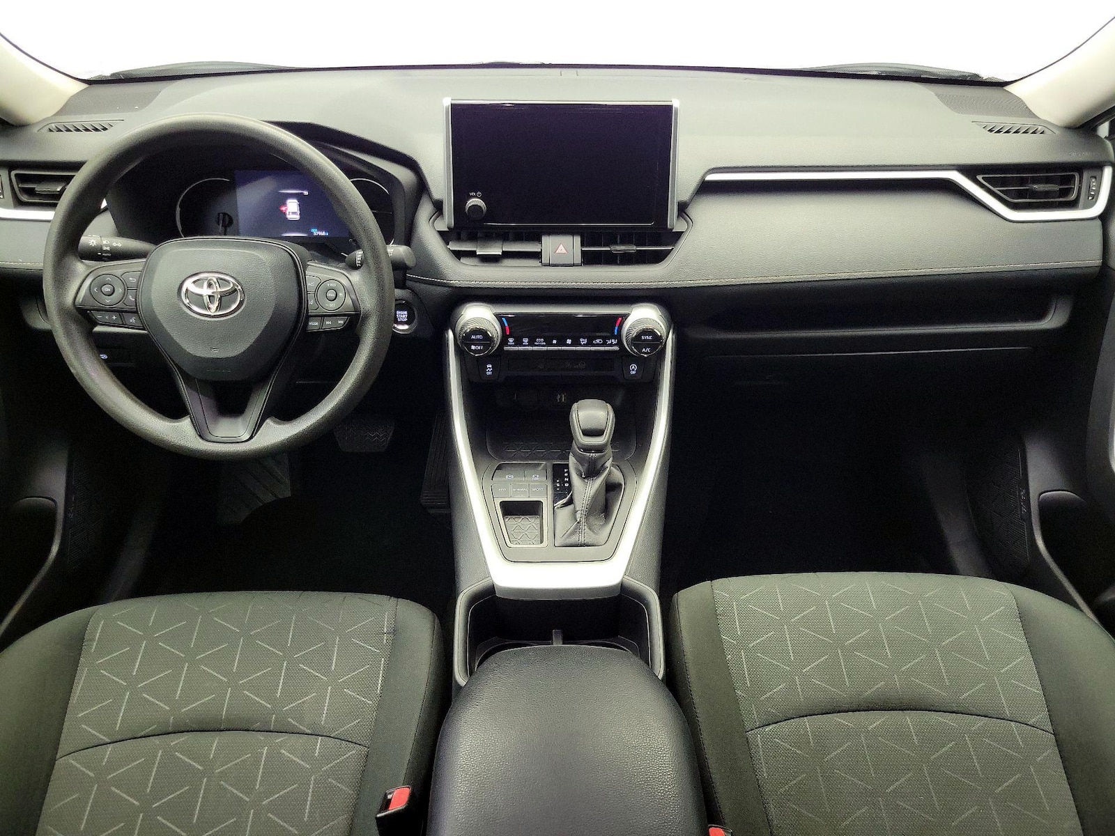 2024 Toyota RAV4 XLE - Photo 10