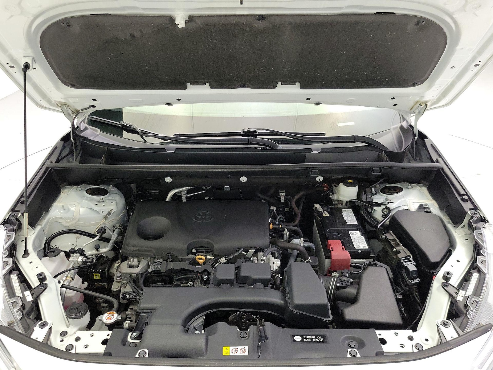 2024 Toyota RAV4 XLE - Photo 22