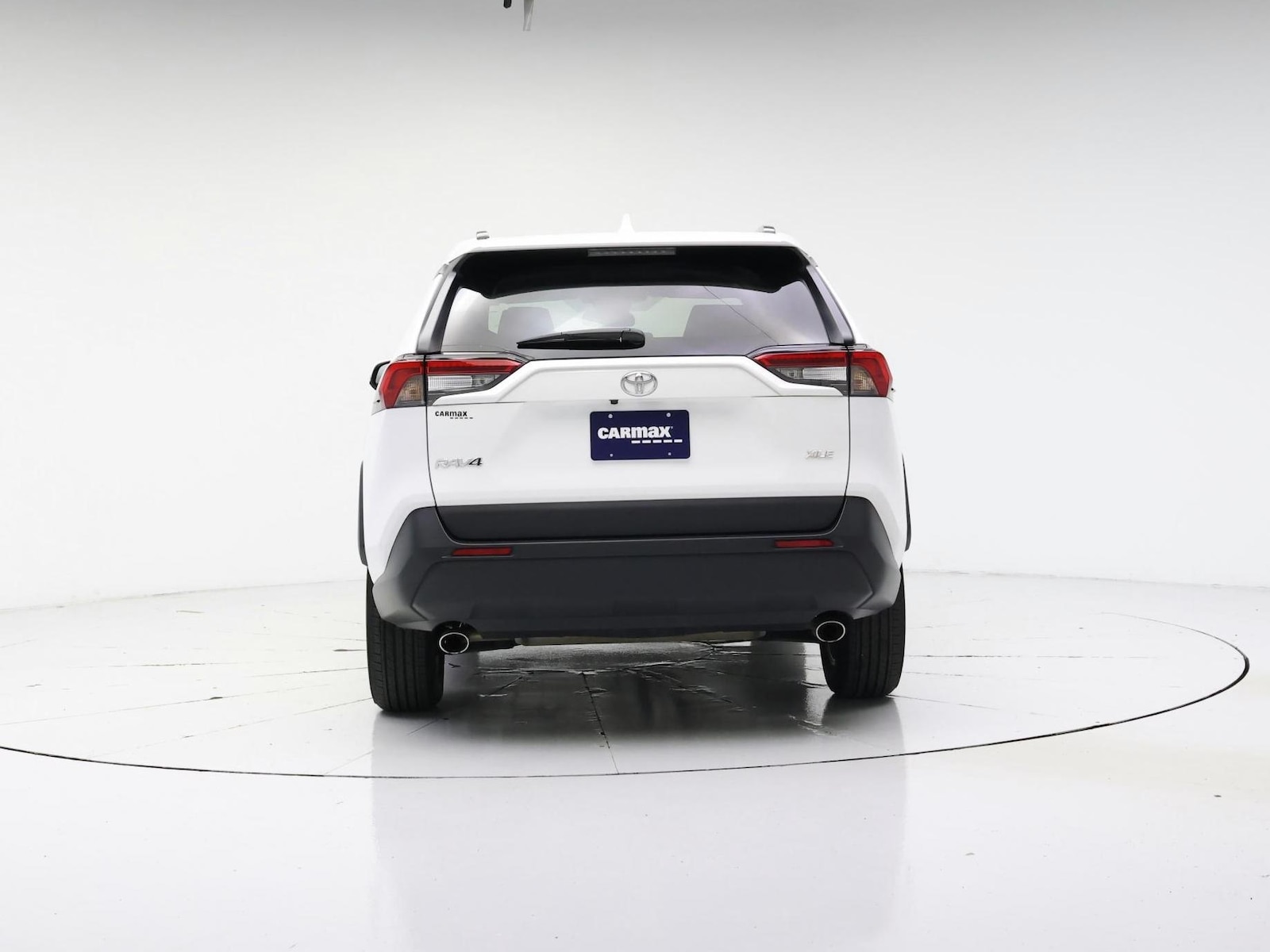 2024 Toyota RAV4 XLE - Photo 9