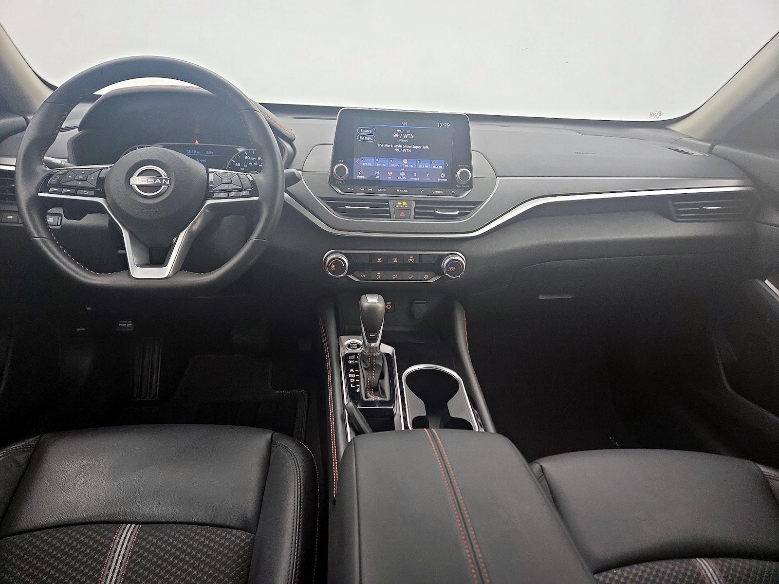 2025 Nissan Altima SR - Photo 10