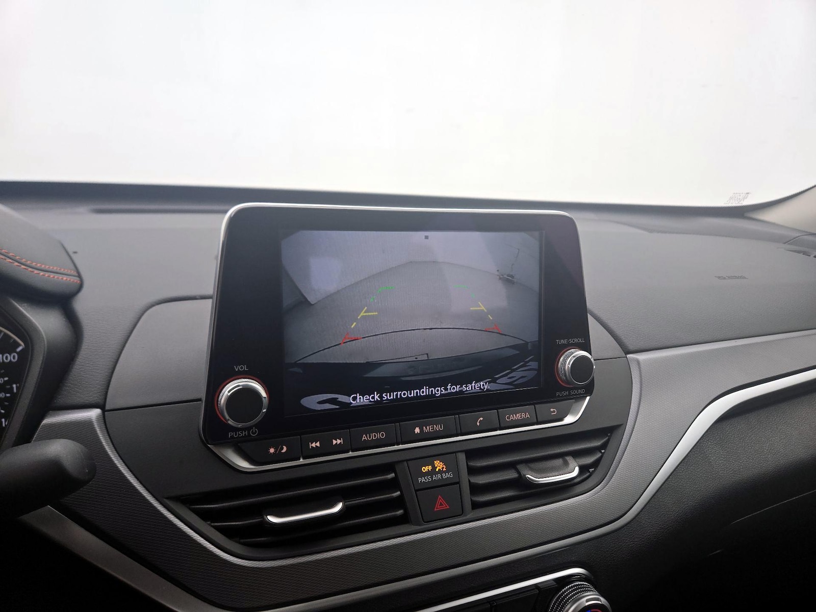 2025 Nissan Altima SR - Photo 15
