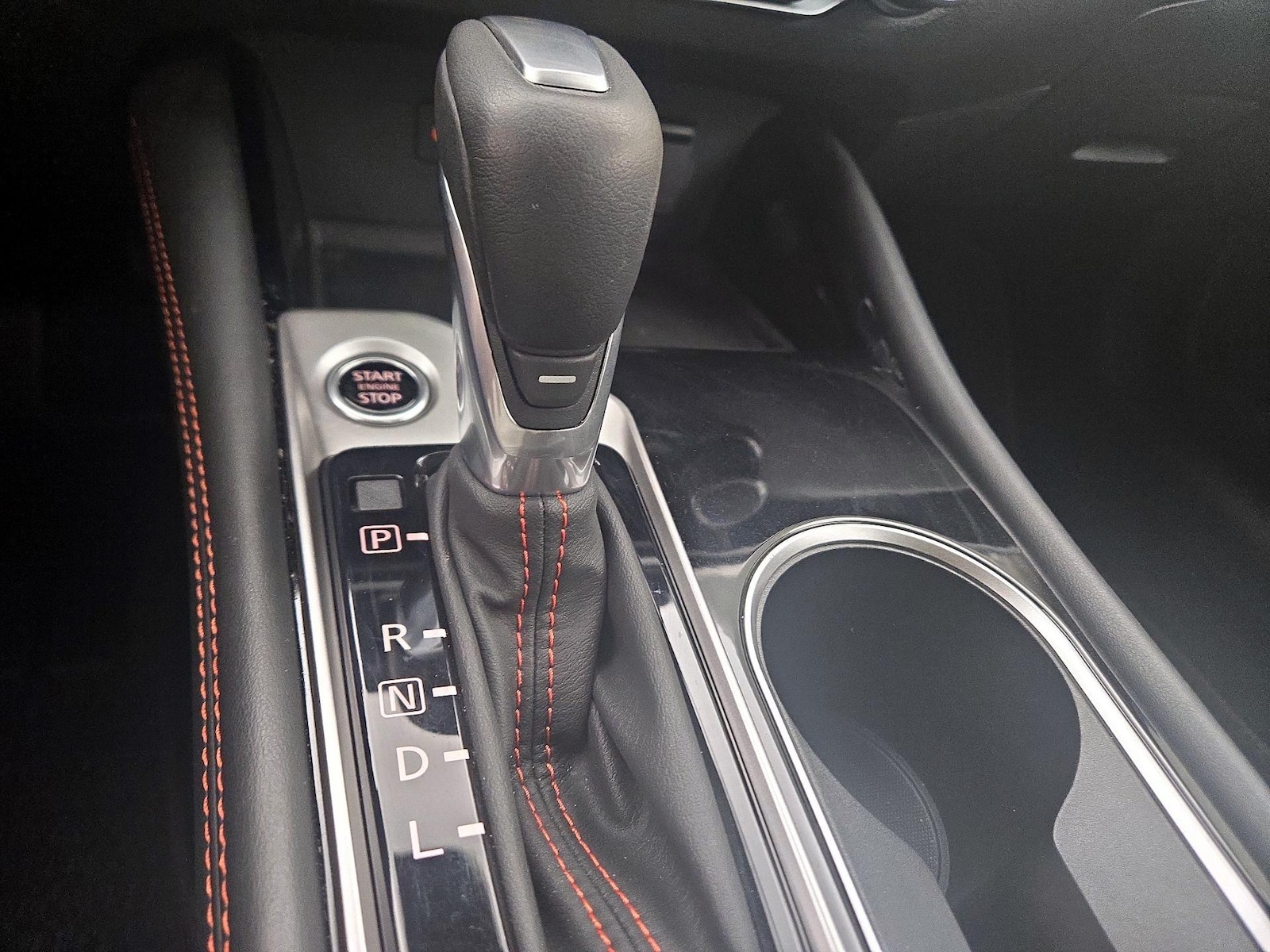 2025 Nissan Altima SR - Photo 18