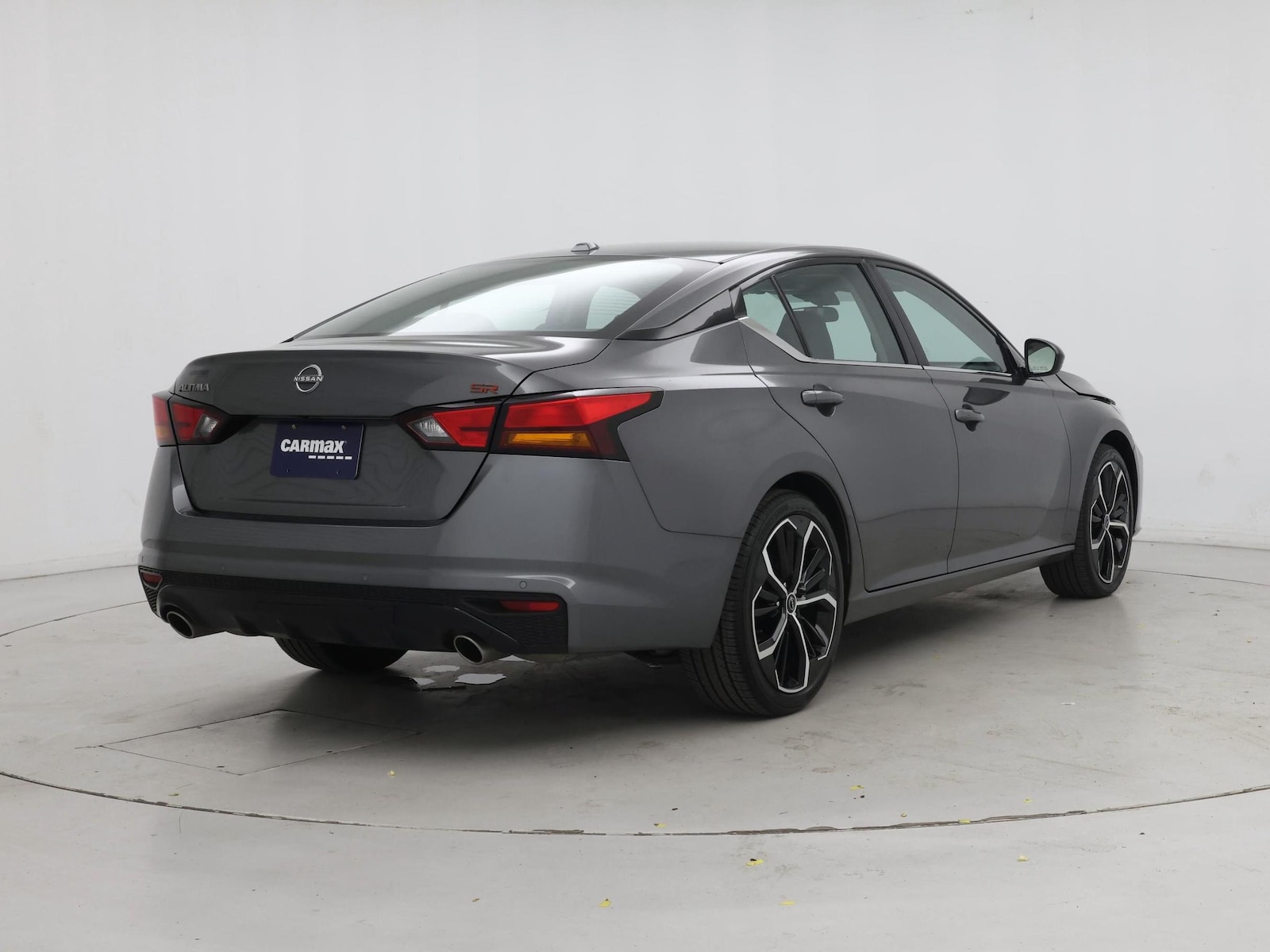 2025 Nissan Altima SR - Photo 9