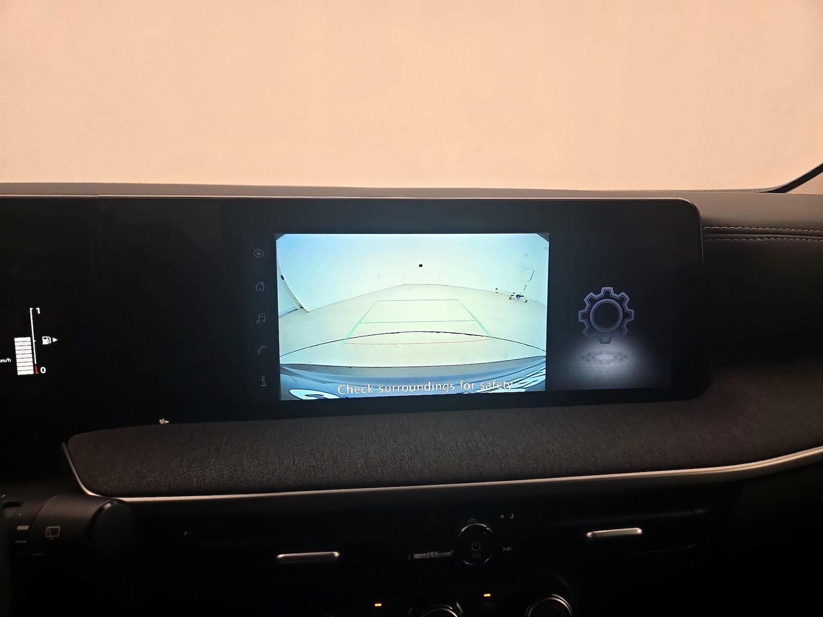 2025 Nissan Kicks SV - Photo 15