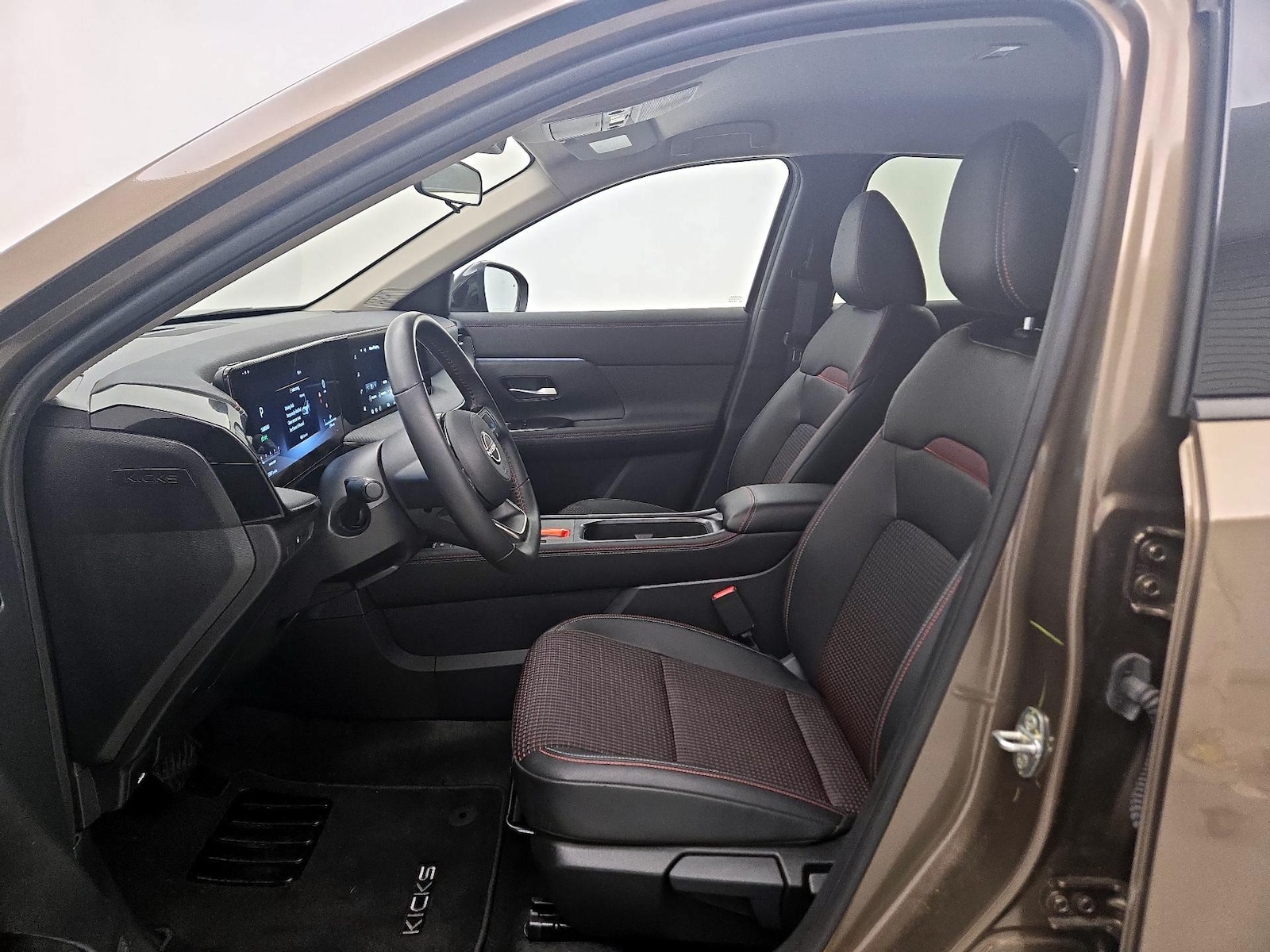 2026 Nissan KICKS SR AWD - Photo 12