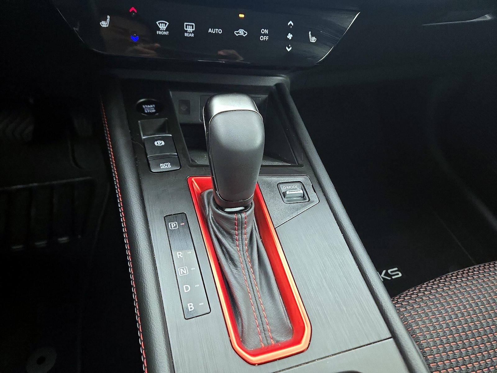 2026 Nissan KICKS SR AWD - Photo 18