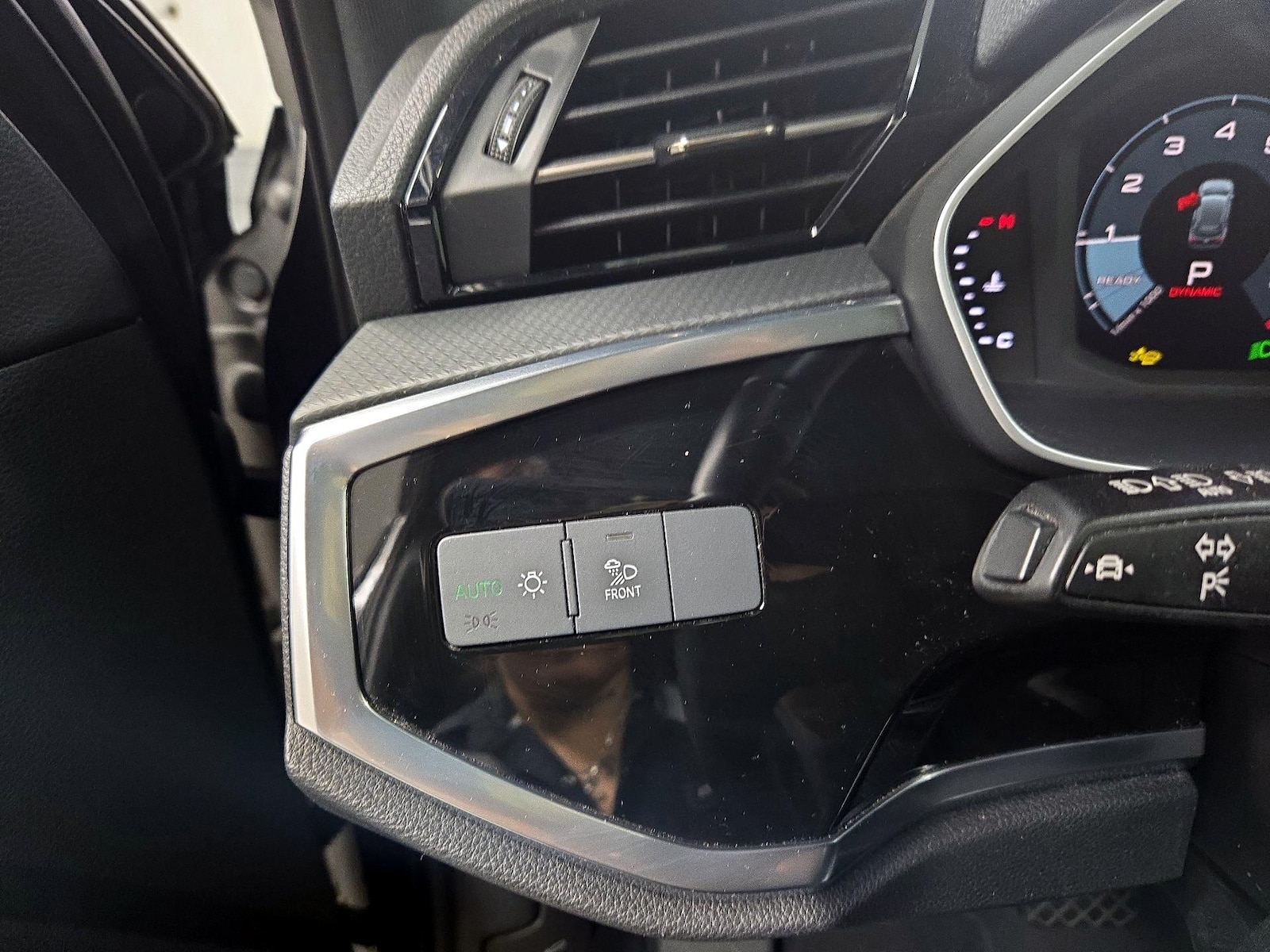 2025 Audi Q3 S Line Premium - Photo 14