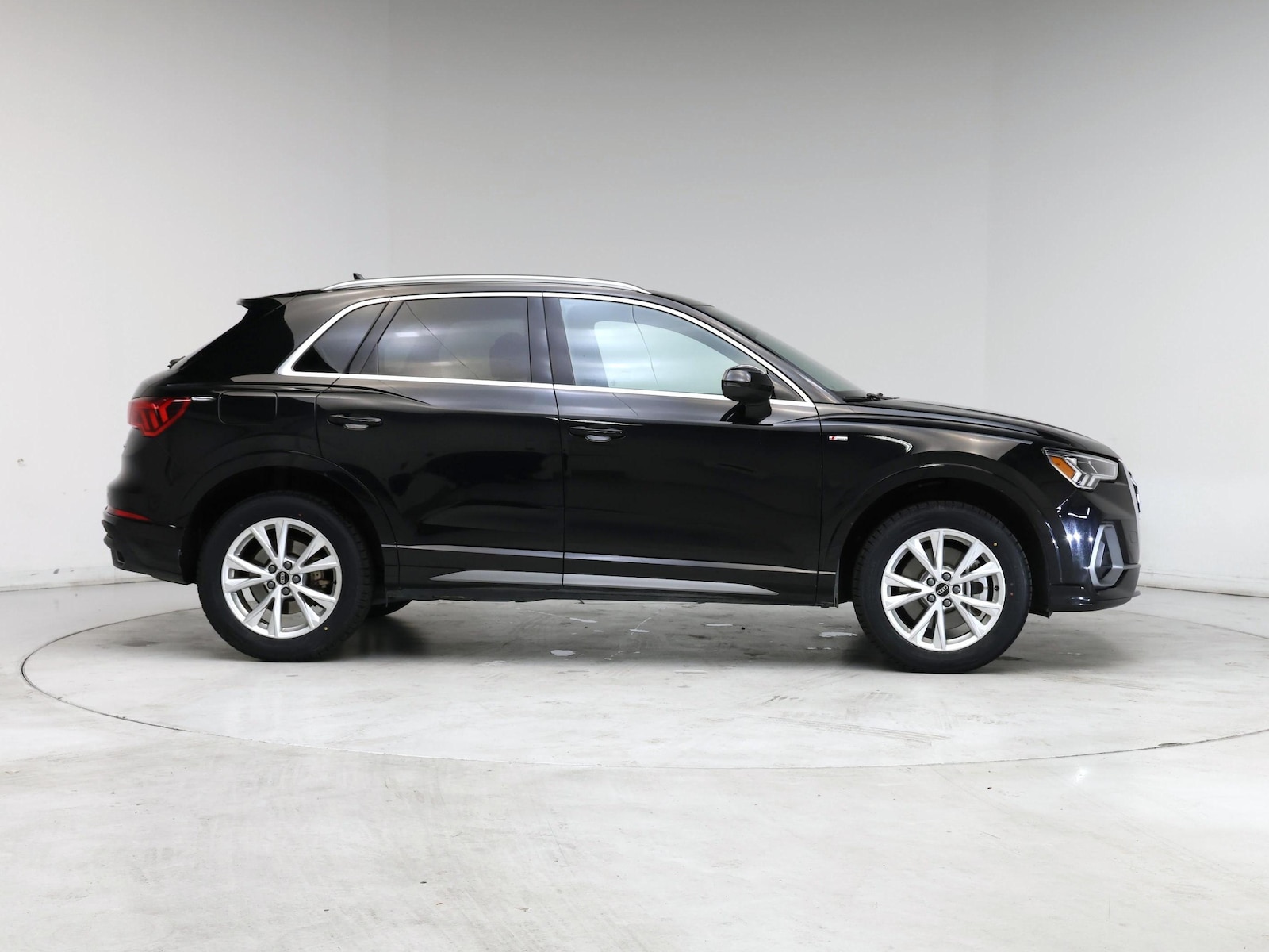 2025 Audi Q3 S Line Premium - Photo 8