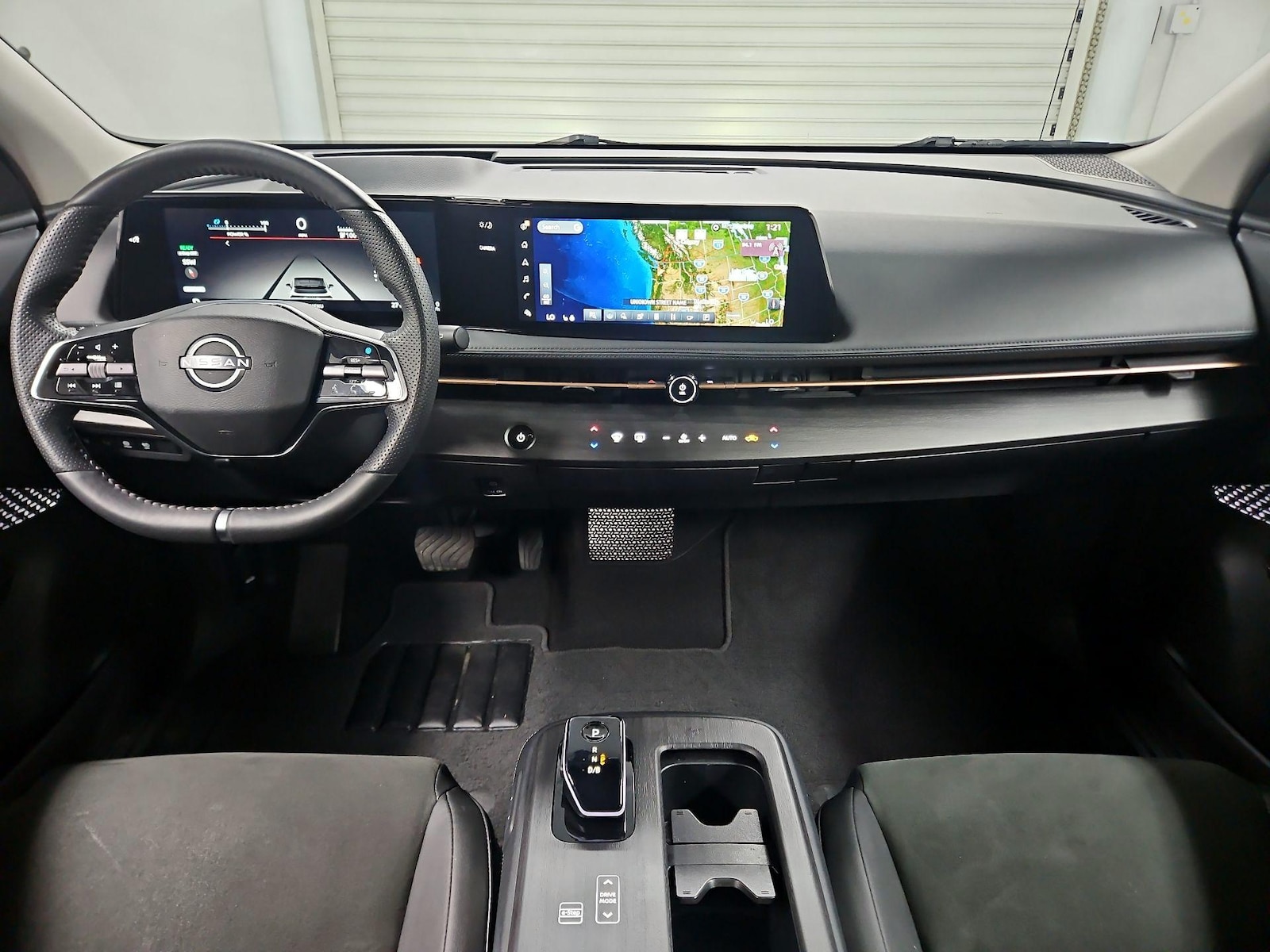 2024 Nissan ARIYA Engage+ - Photo 10