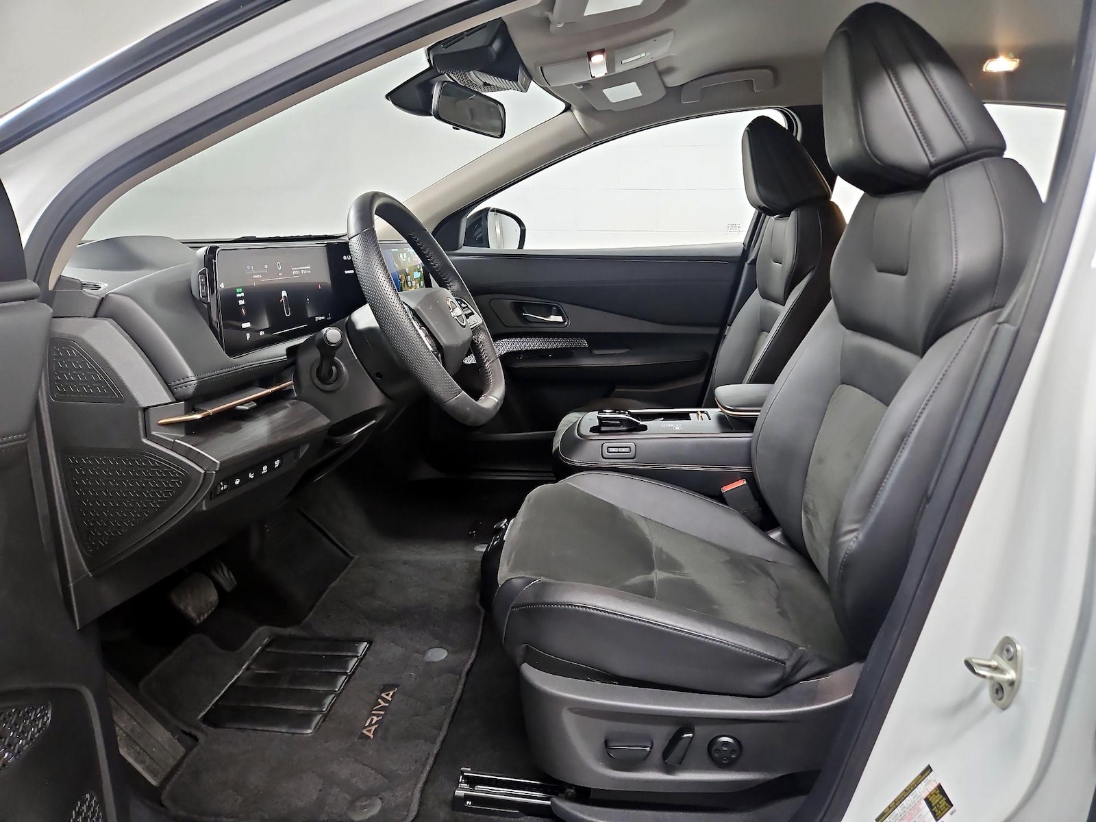 2024 Nissan ARIYA Engage+ - Photo 12