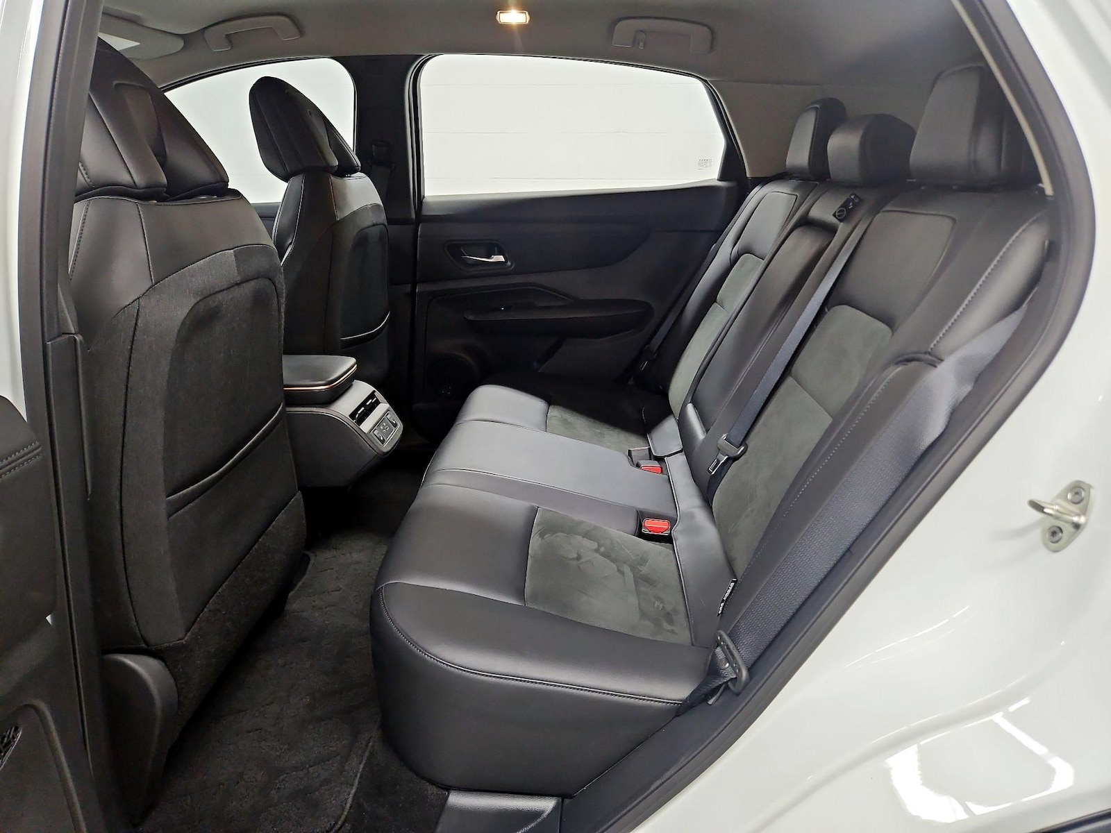 2024 Nissan ARIYA Engage+ - Photo 21