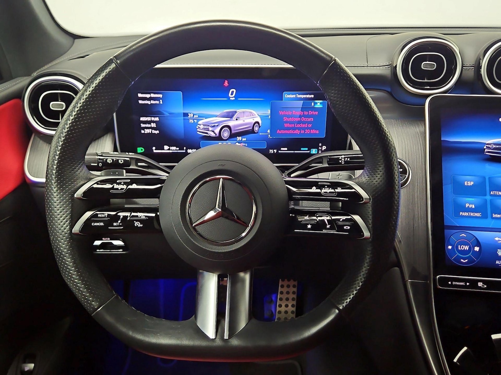 2025 Mercedes-Benz GLC Base - Photo 11