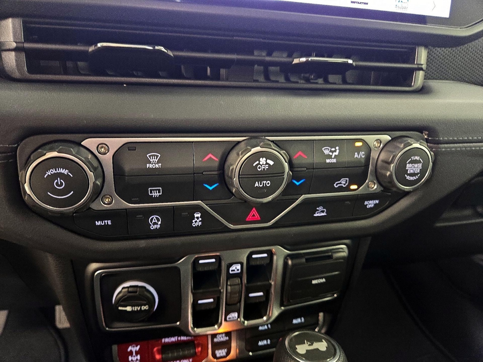 2026 Jeep Wrangler 4-Door Rubicon - Photo 17