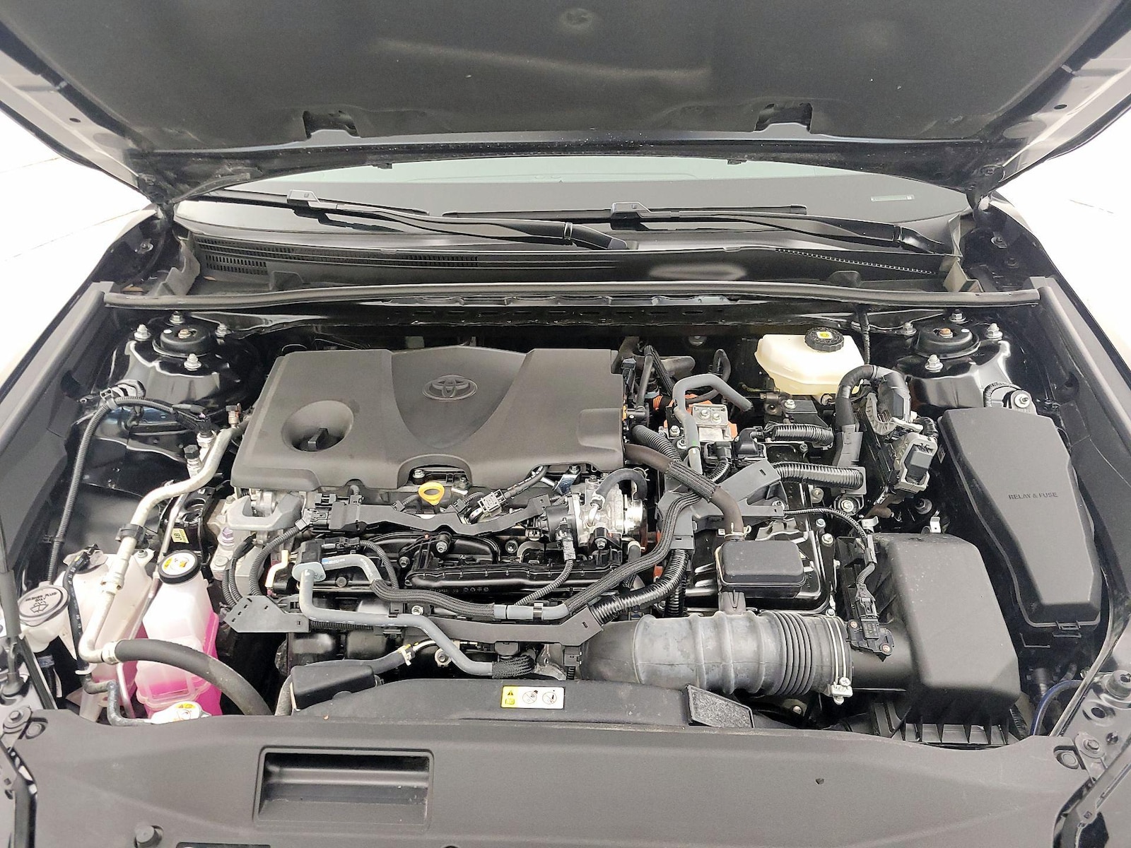 2025 Toyota Camry LE - Photo 21