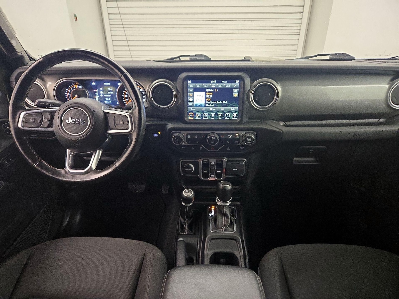 Apple CarPlay® & Android Auto™