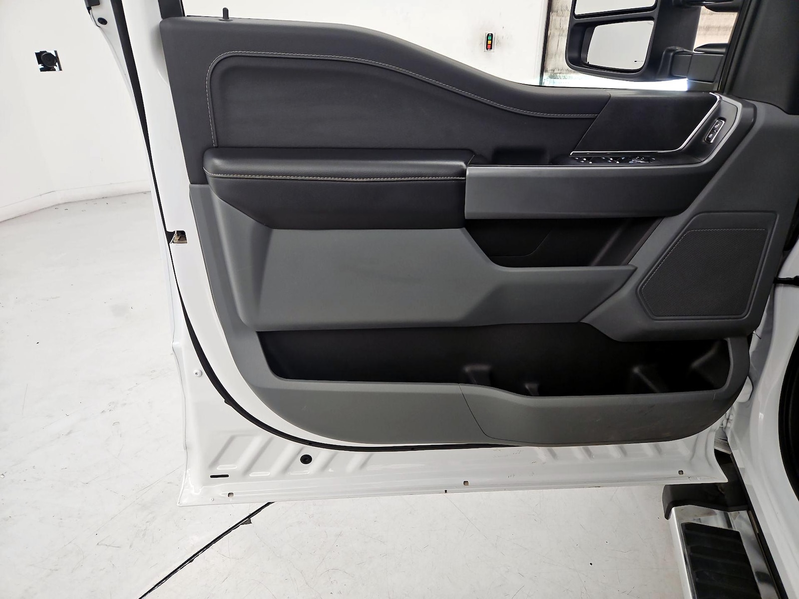 2024 Ford F-150 XLT - Photo 13