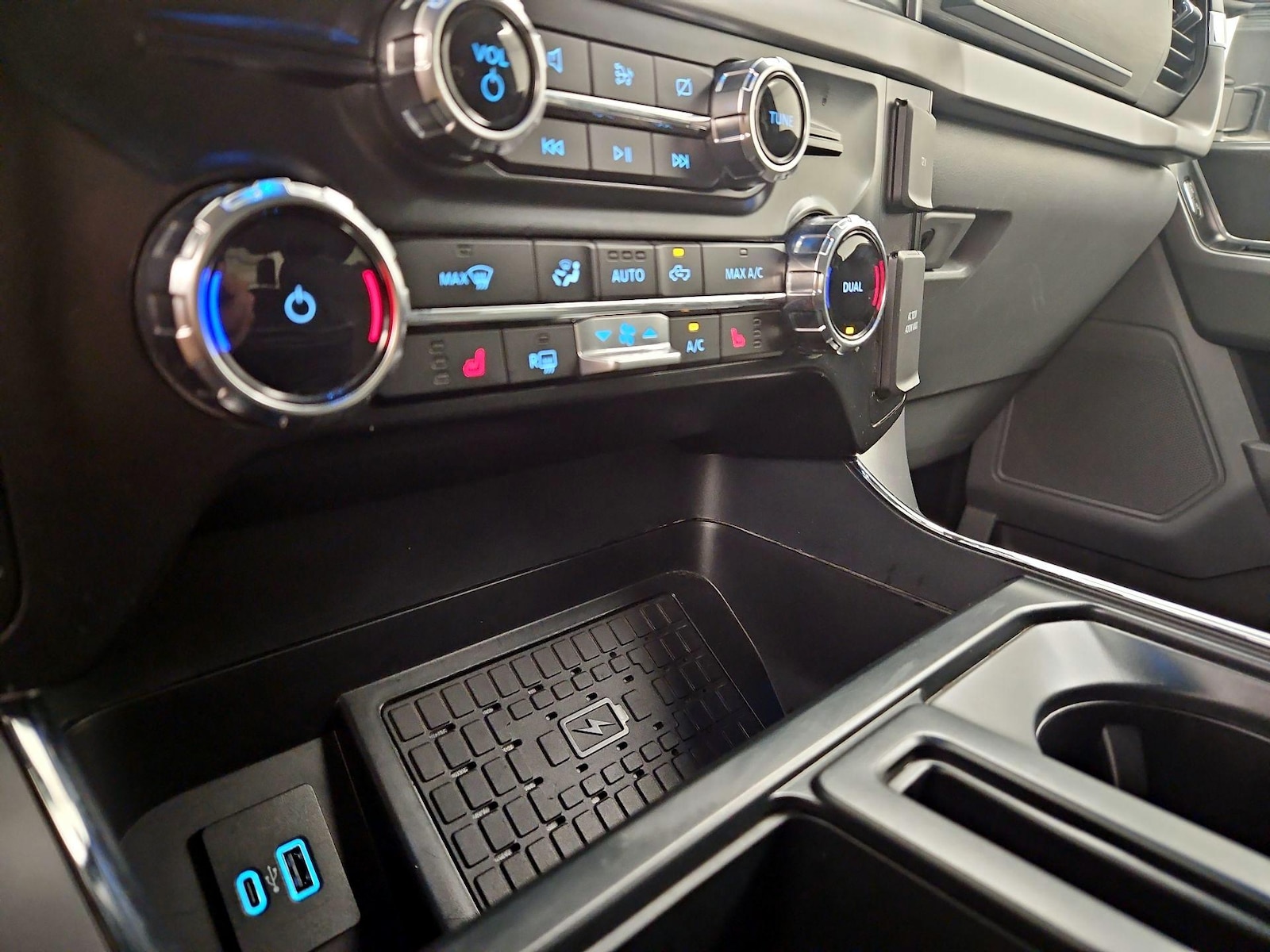 2024 Ford F-150 XLT - Photo 18