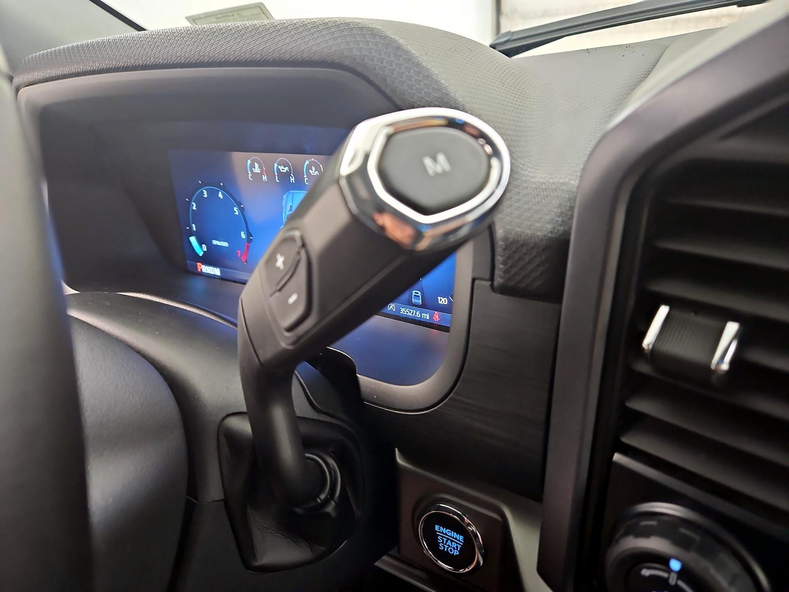 2024 Ford F-150 XLT - Photo 19