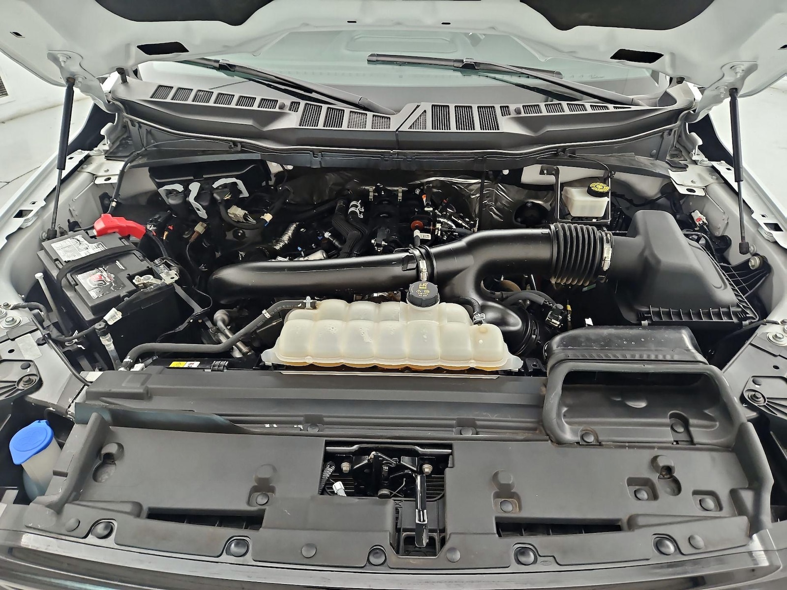 2024 Ford F-150 XLT - Photo 23