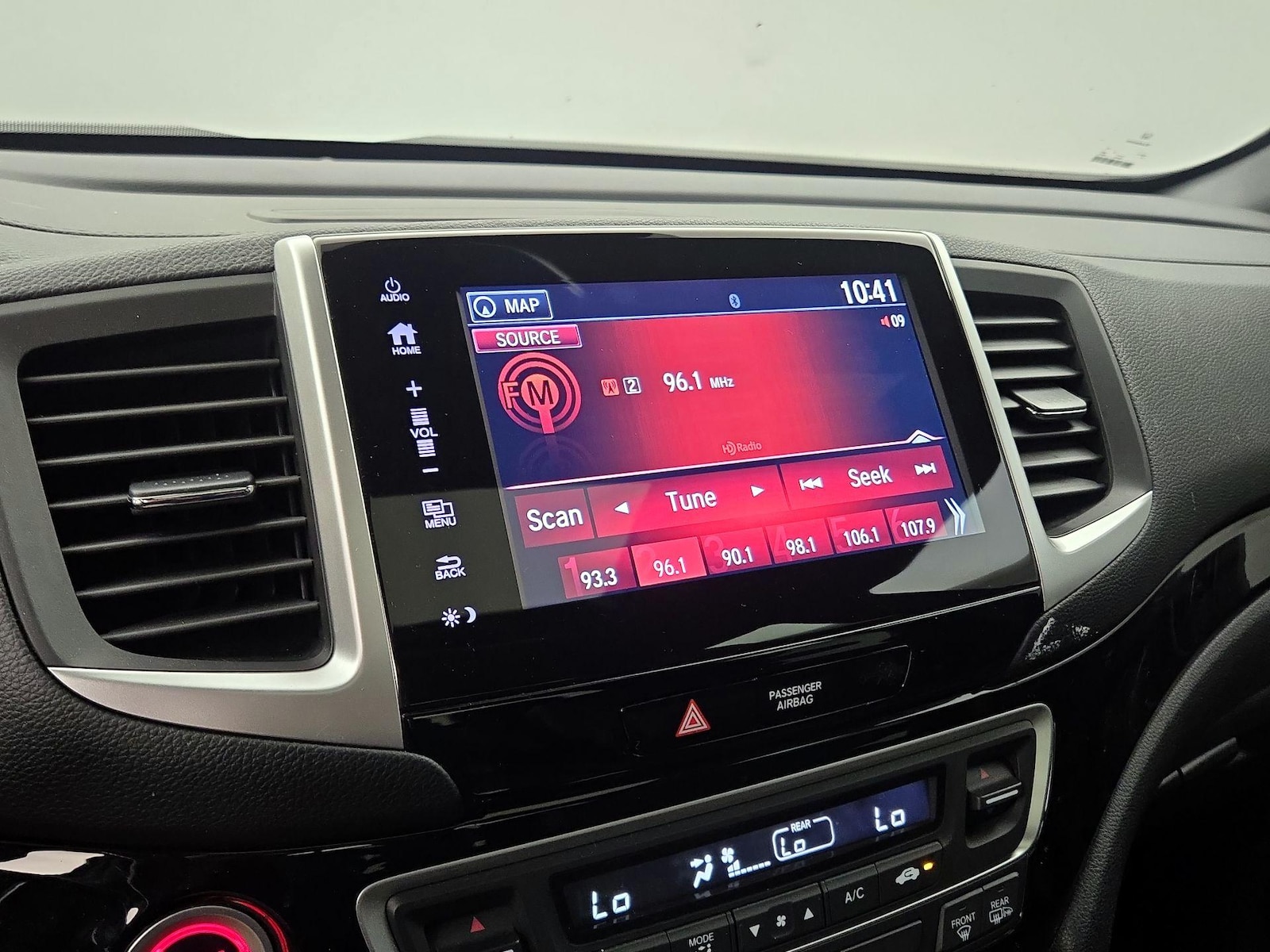 2020 Honda Ridgeline Black Edition - Photo 17
