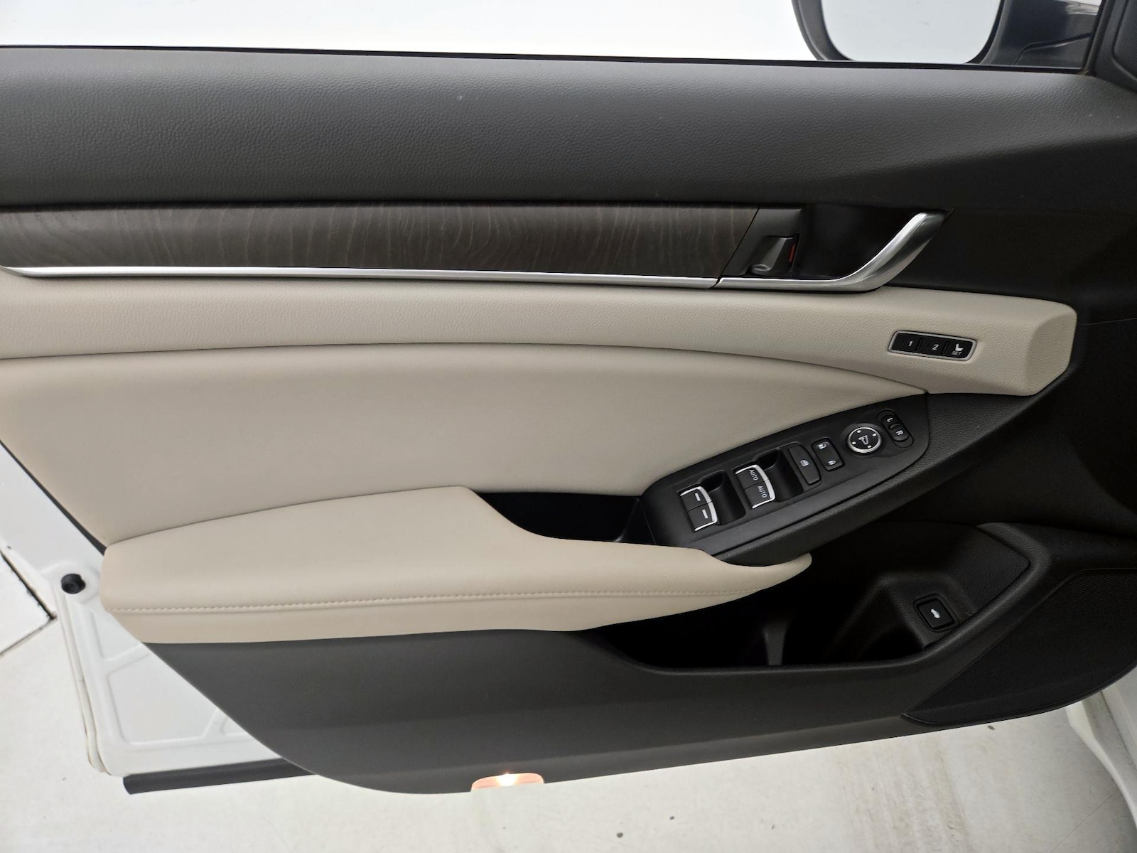 2019 Honda Accord Touring - Photo 13
