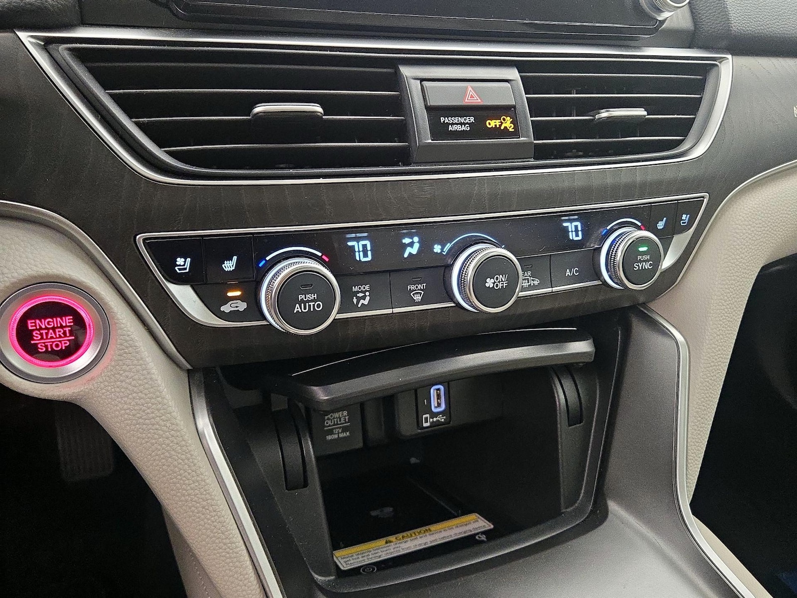 2019 Honda Accord Touring - Photo 18