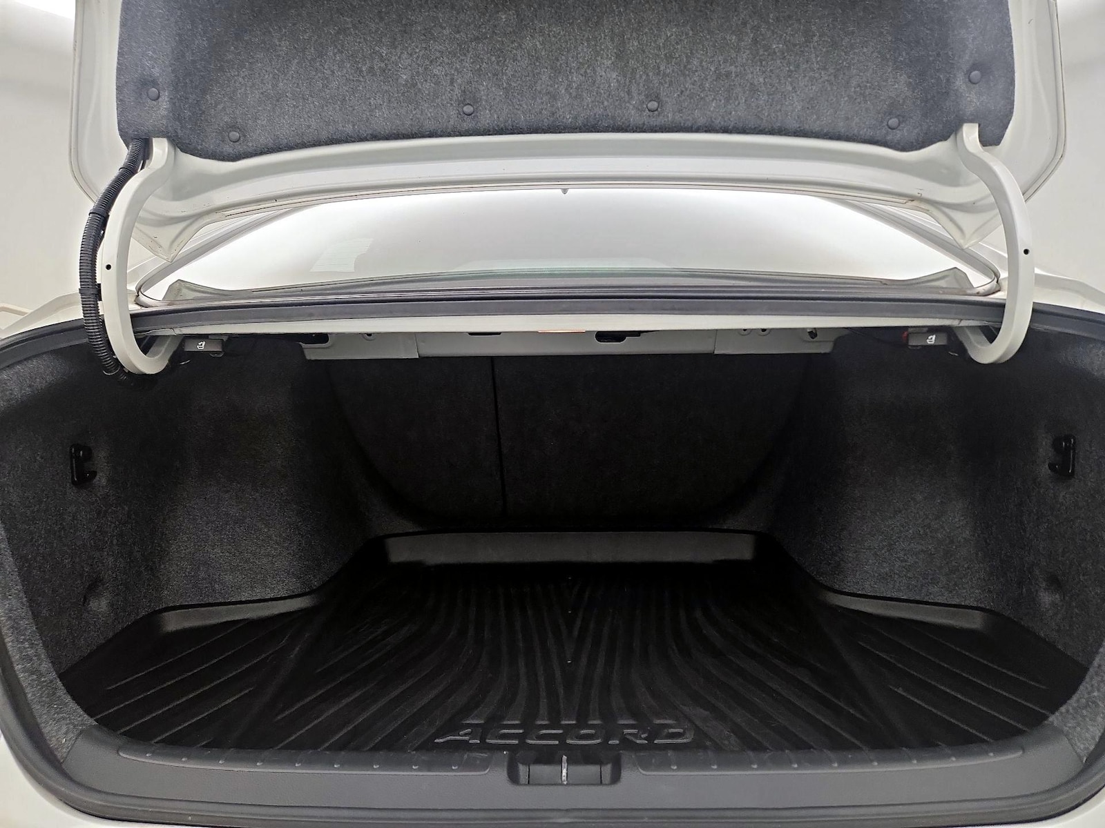 2019 Honda Accord Touring - Photo 23