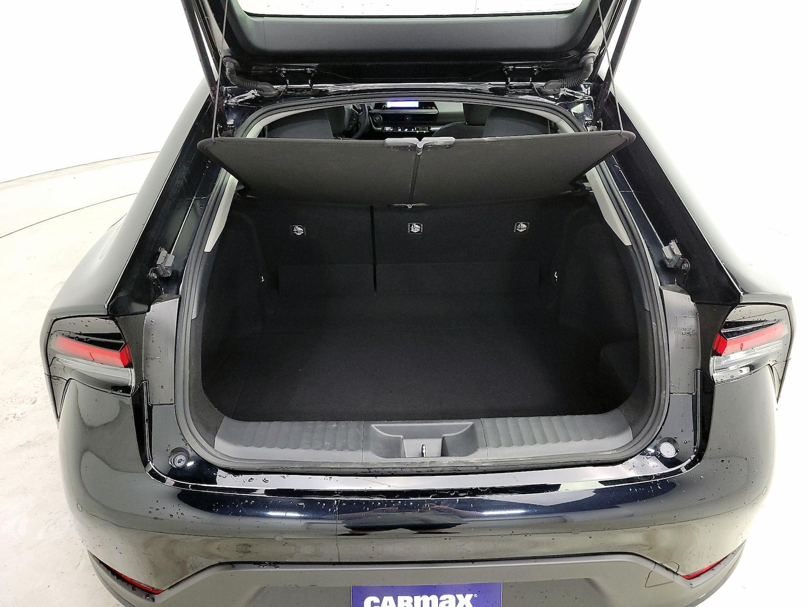 2026 Toyota Prius LE - Photo 22