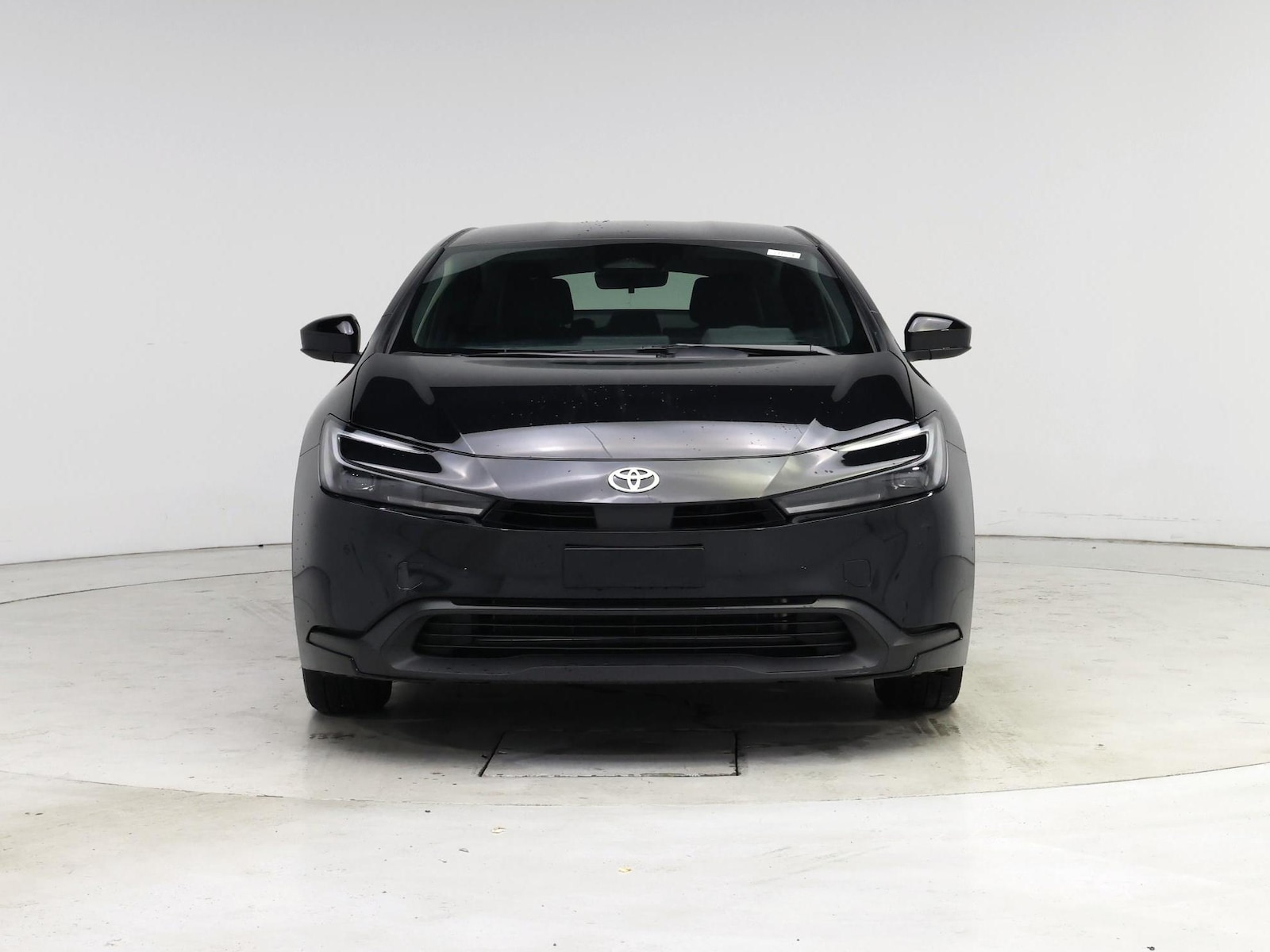 2026 Toyota Prius LE - Photo 6