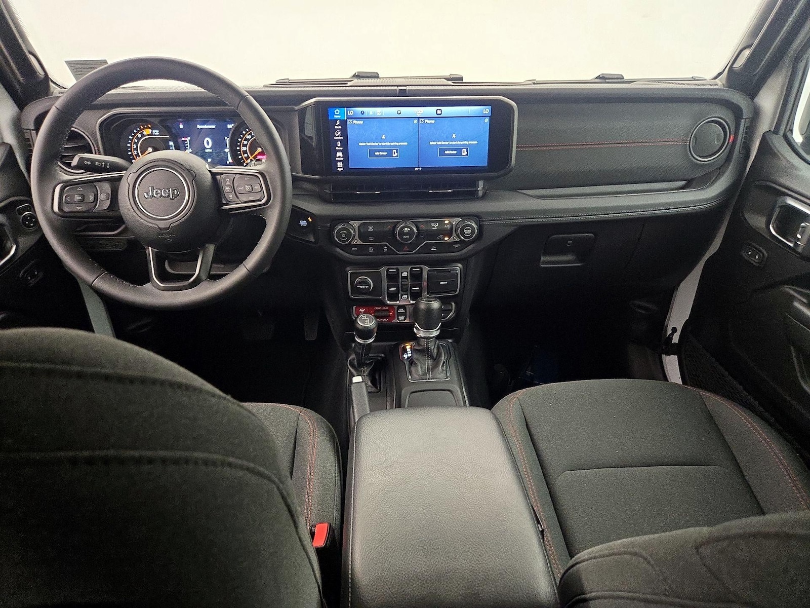 Apple CarPlay® & Android Auto™