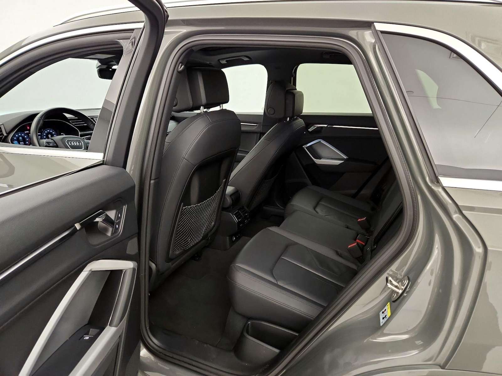 2025 Audi Q3 S Line Premium - Photo 19