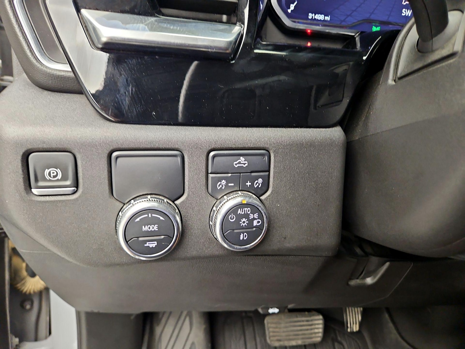 2024 GMC Sierra 1500 Elevation - Photo 14
