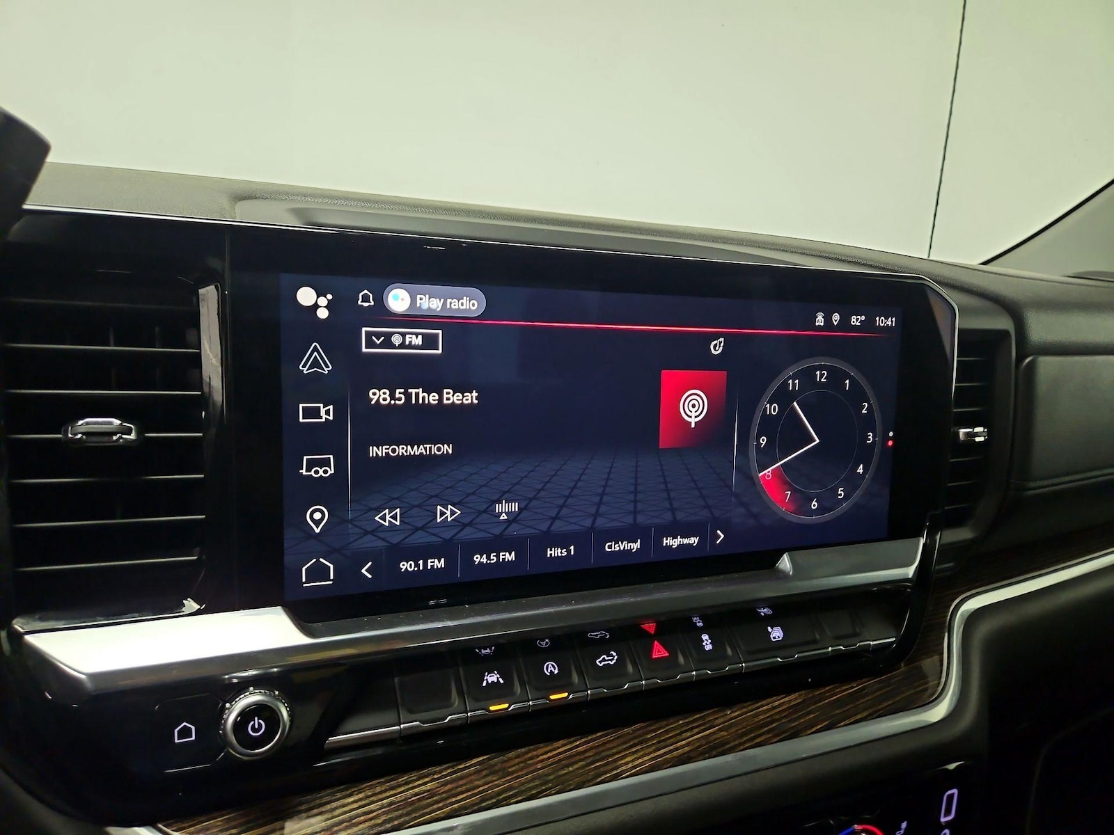 2024 GMC Sierra 1500 Elevation - Photo 16