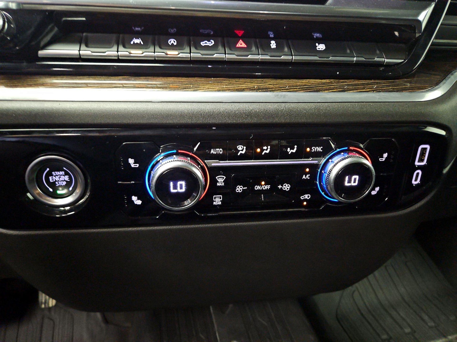 2024 GMC Sierra 1500 Elevation - Photo 17