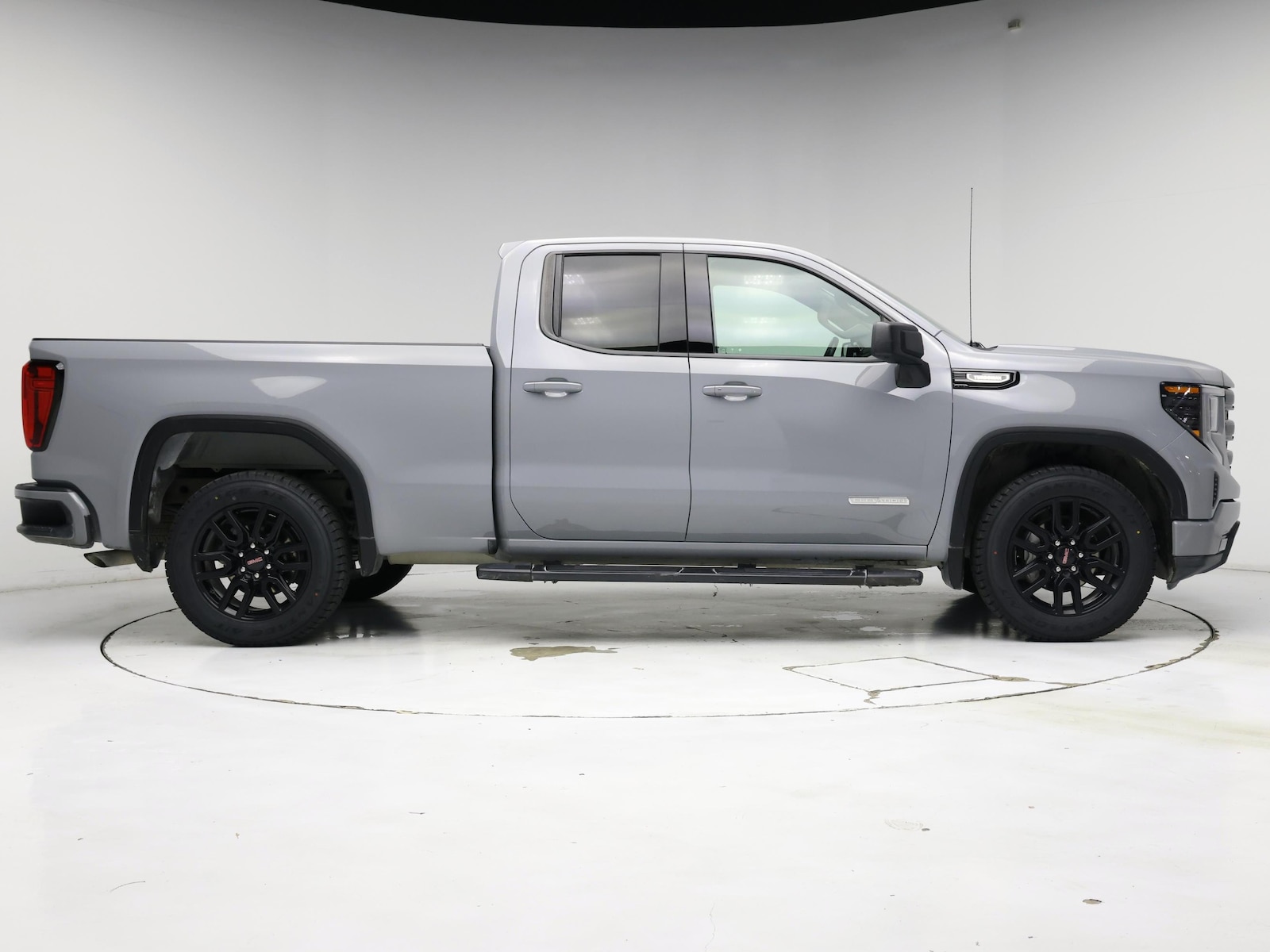 2024 GMC Sierra 1500 Elevation - Photo 8