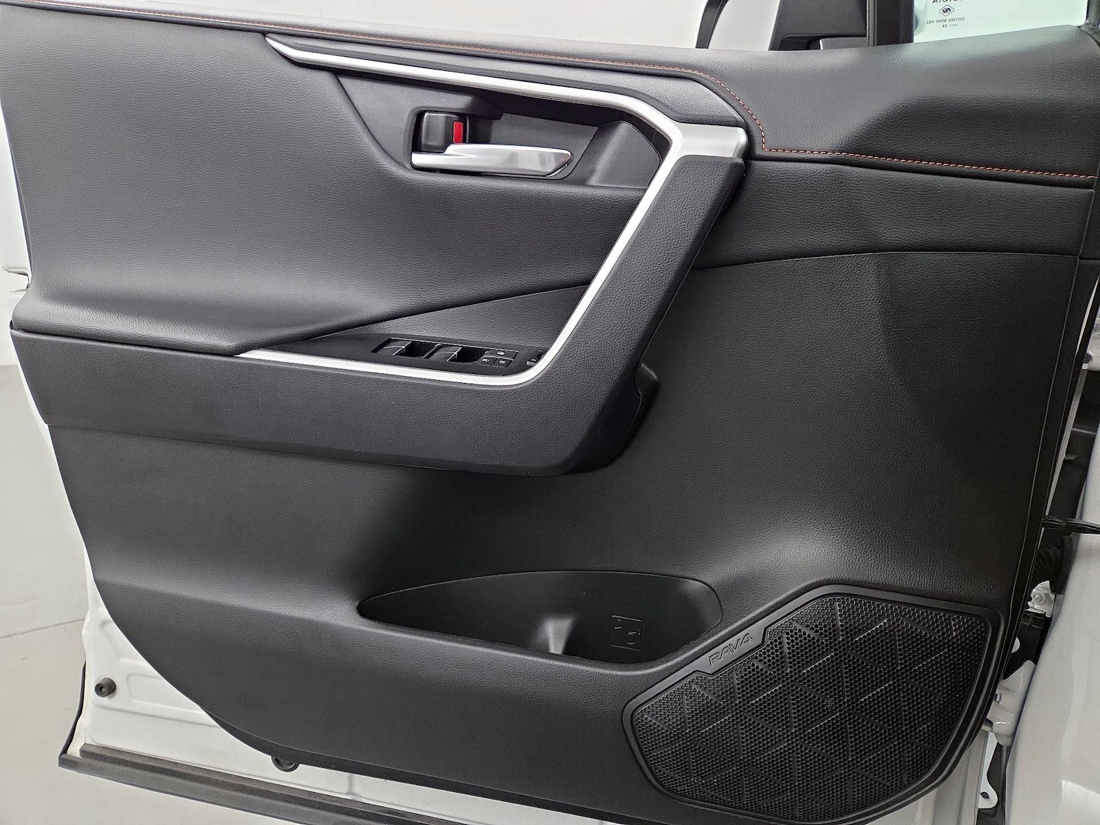2024 Toyota RAV4 Adventure - Photo 13
