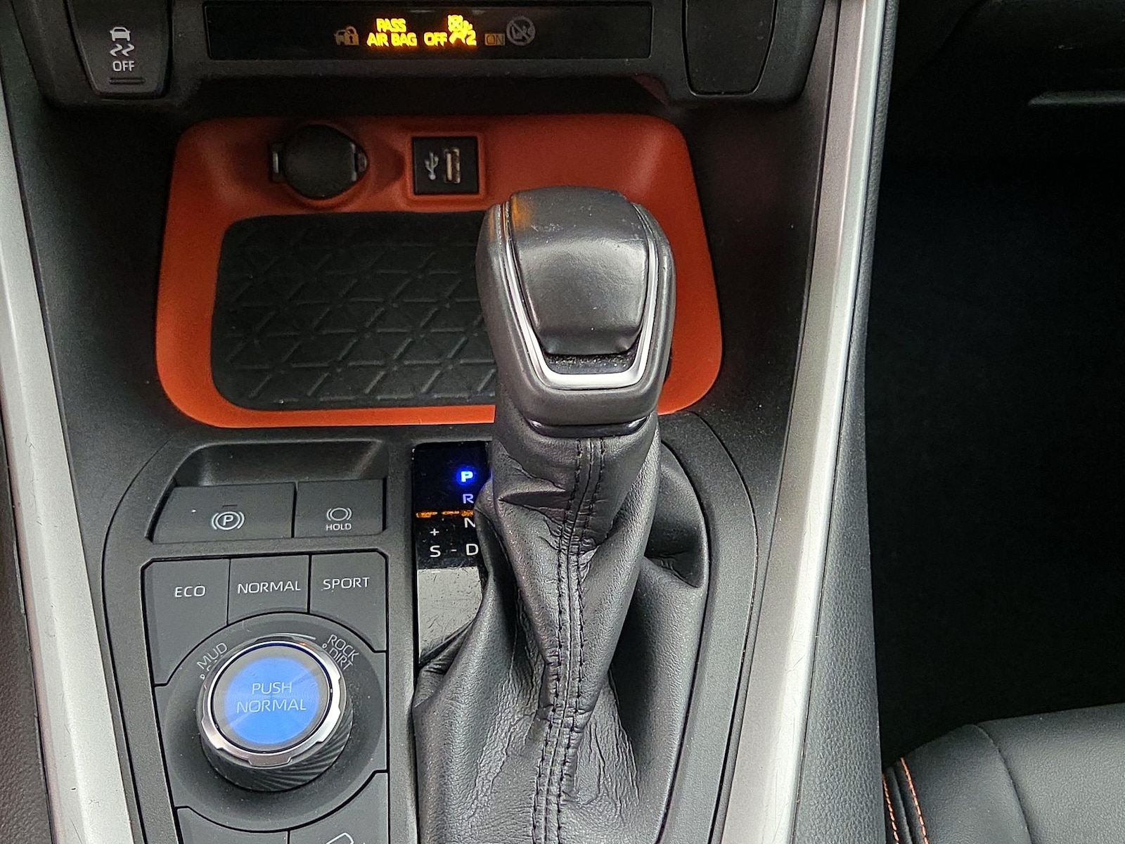 2024 Toyota RAV4 Adventure - Photo 18
