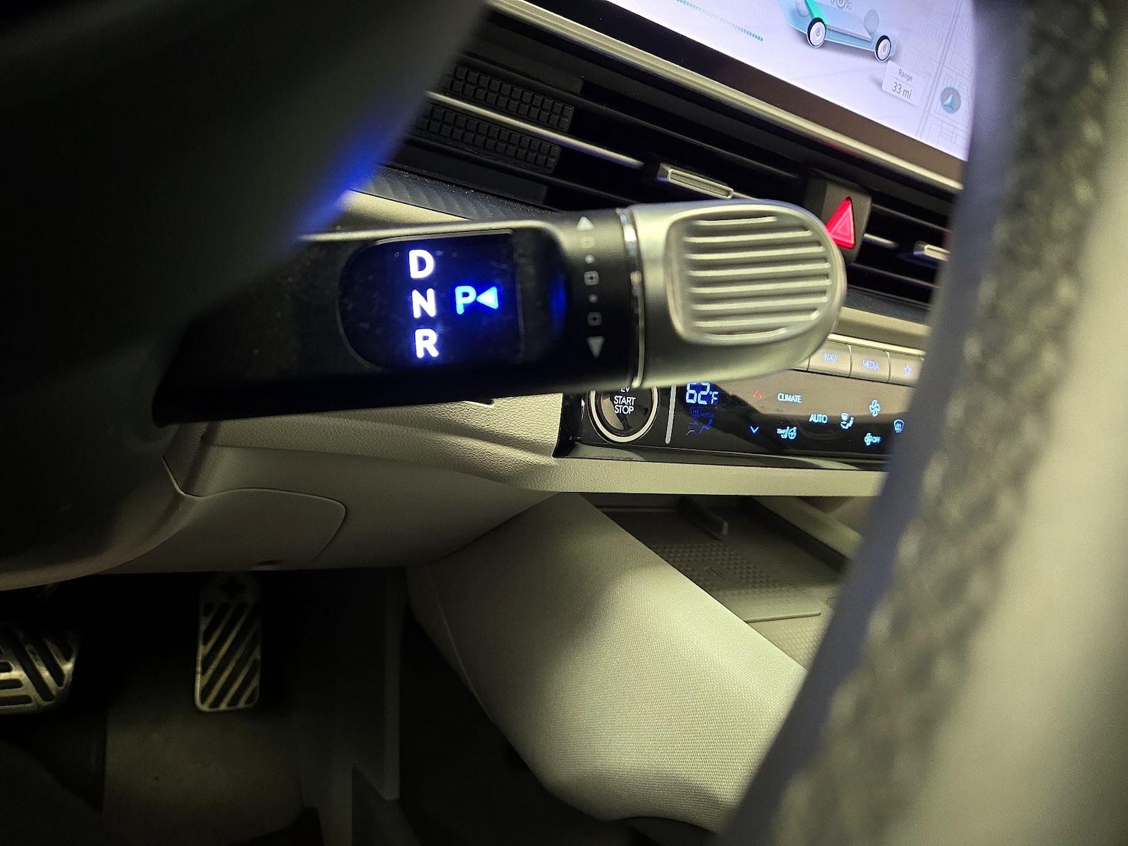 2025 Hyundai IONIQ 6 Limited - Photo 19