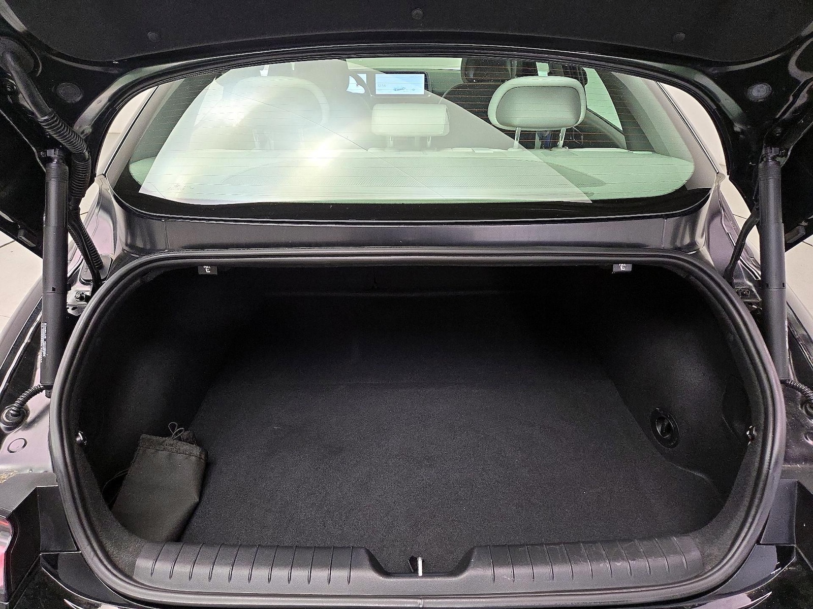 2025 Hyundai IONIQ 6 Limited - Photo 23