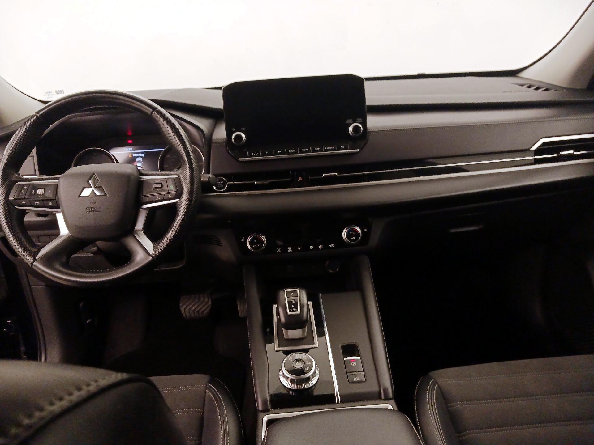 Gray 2024 Mitsubishi Outlander SUV / Crossover Front-Wheel Drive Automatic