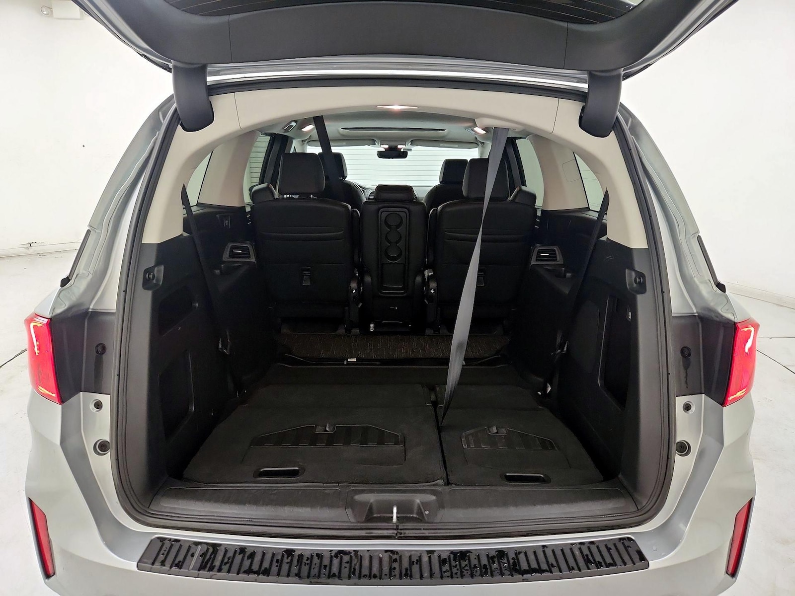 2025 Honda Odyssey EX-L - Photo 24