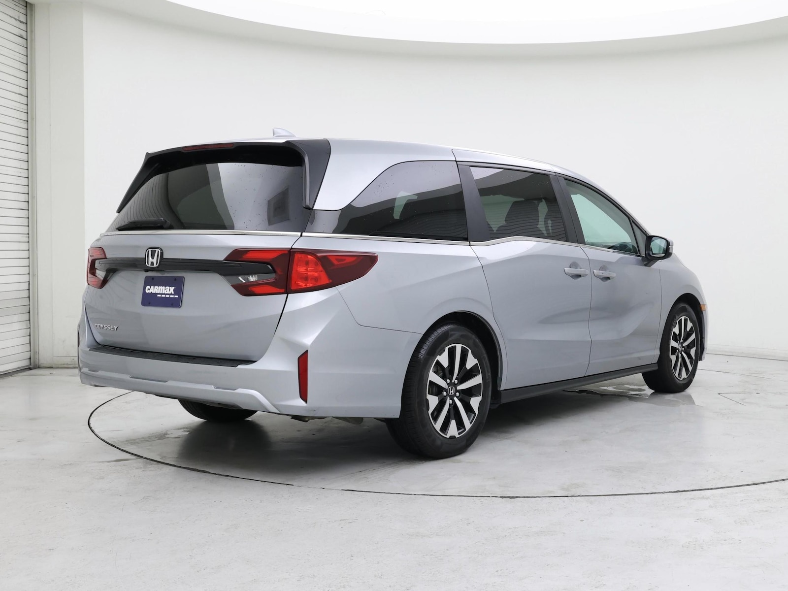 2025 Honda Odyssey EX-L - Photo 9
