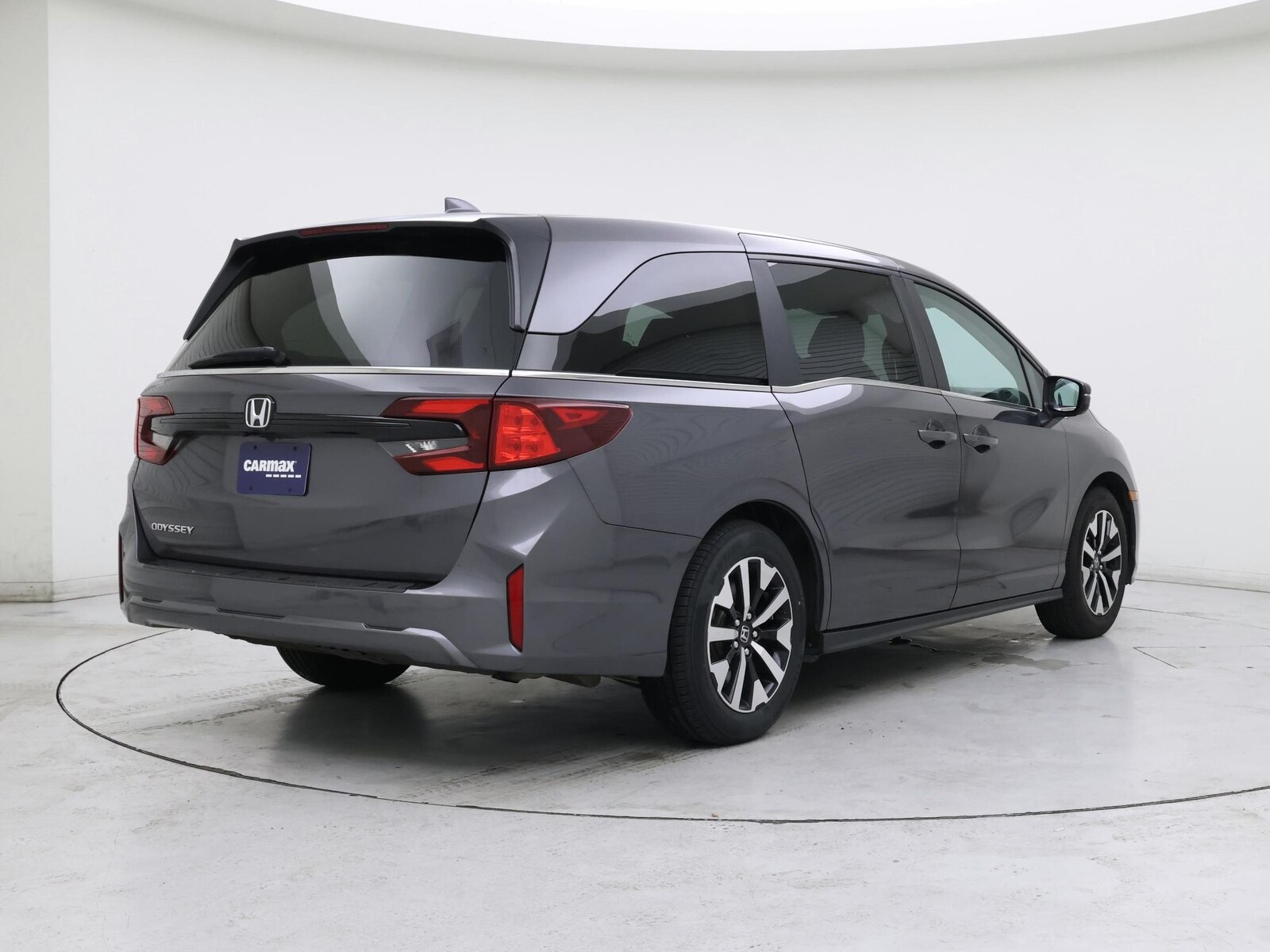 2025 Honda Odyssey EX-L - Photo 9